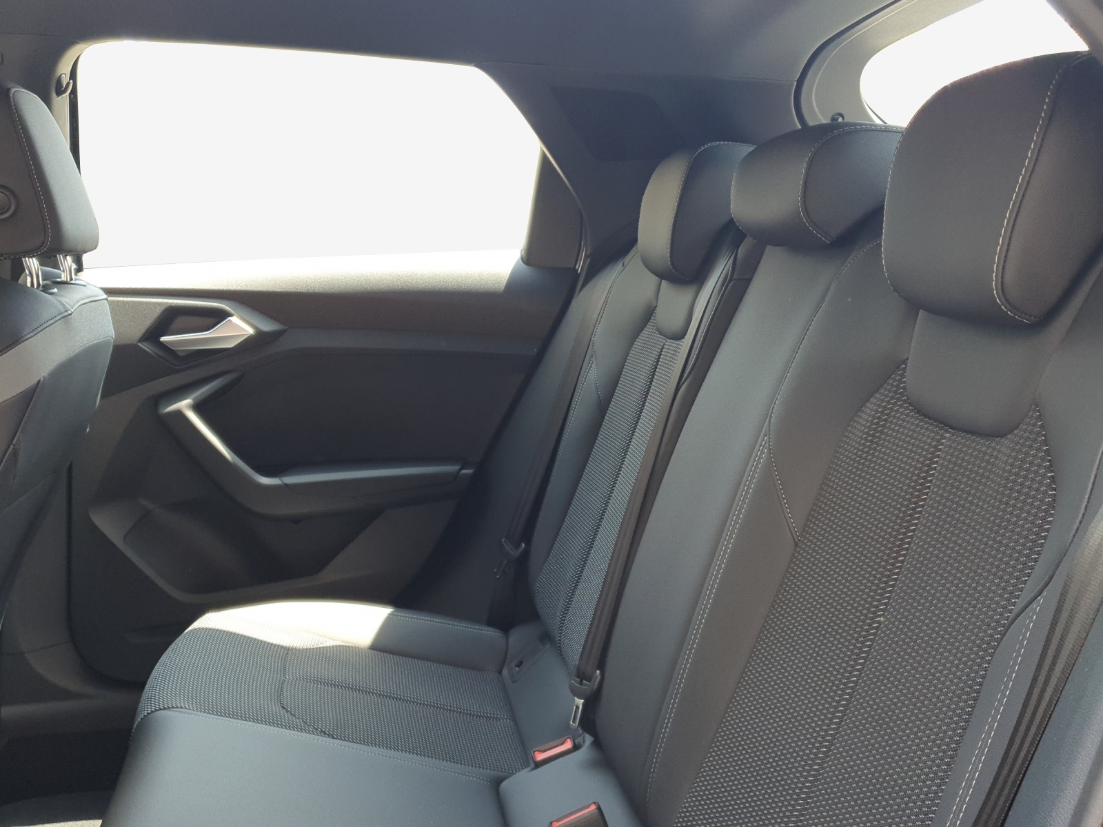 AUDI A1 Sportback 30 TFSI Attraction S-tronic-image-11