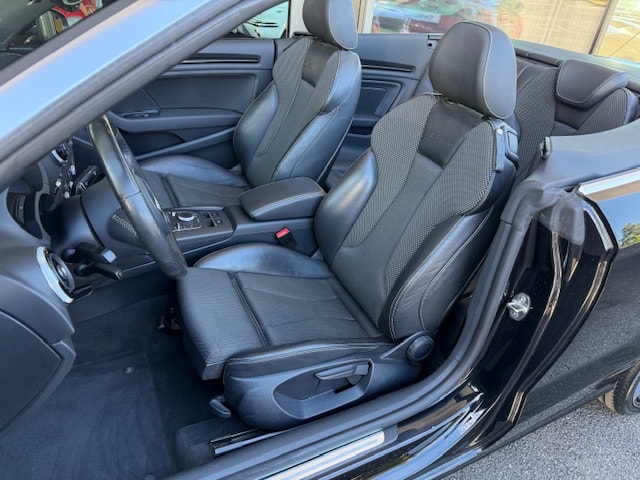 AUDI A3 Cabriolet 1.8 TFSI Ambition quattro S-tronic-image-10