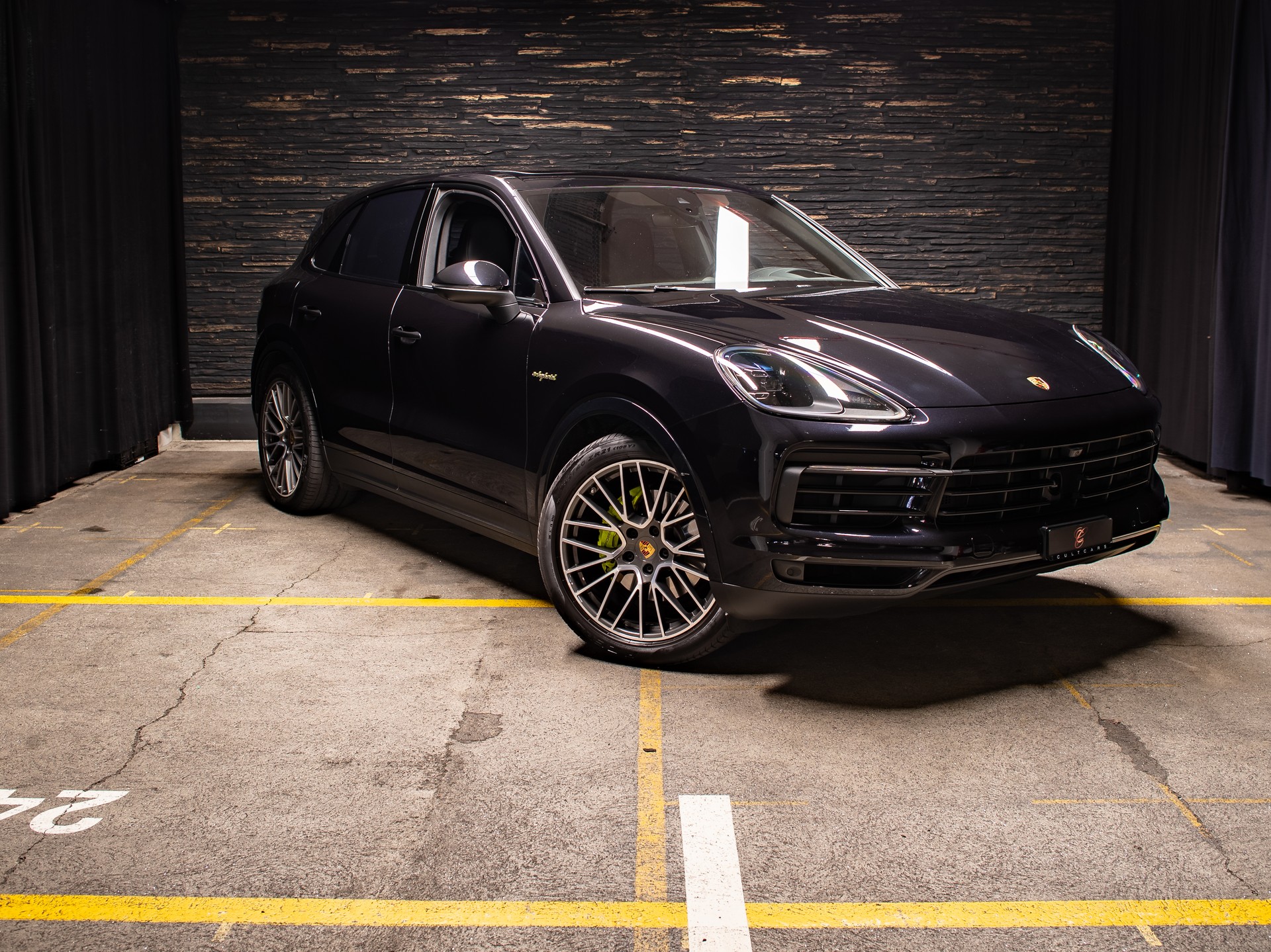 PORSCHE Cayenne E-Hybrid-image-5