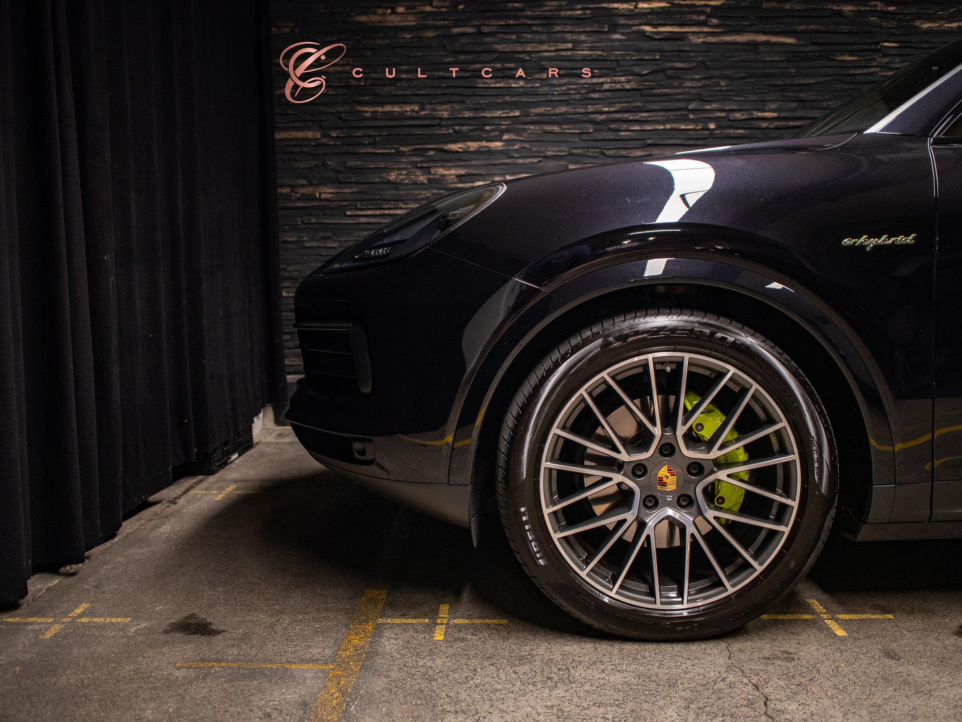 PORSCHE Cayenne E-Hybrid-image-4