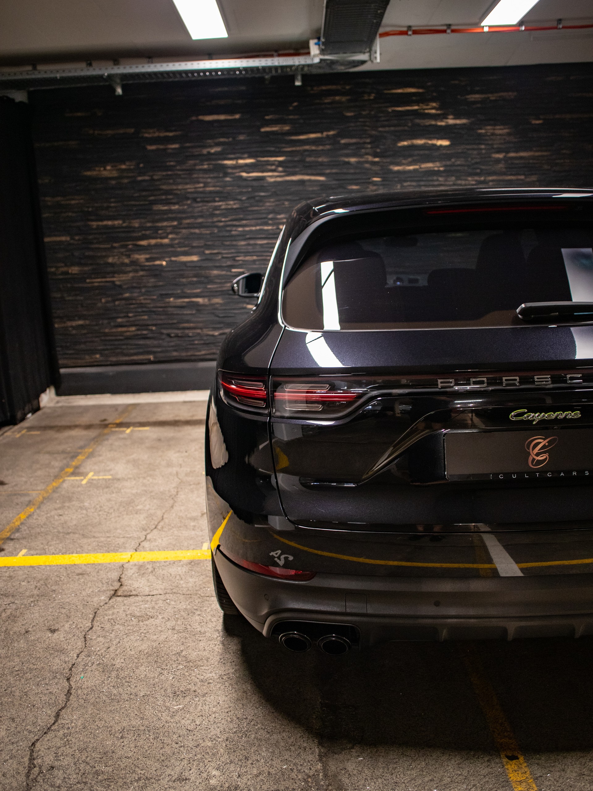 PORSCHE Cayenne E-Hybrid-image-12