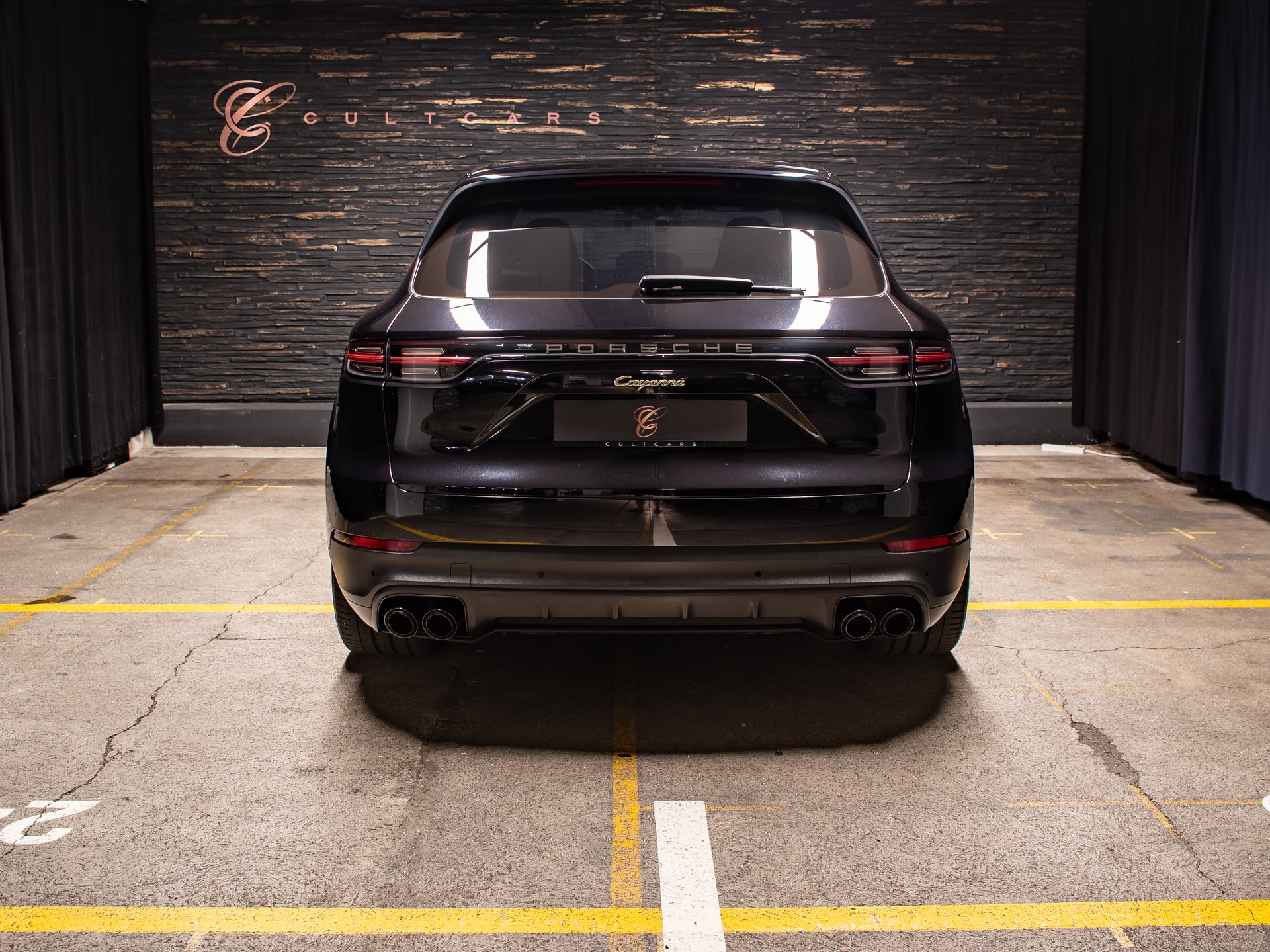 PORSCHE Cayenne E-Hybrid-image-3