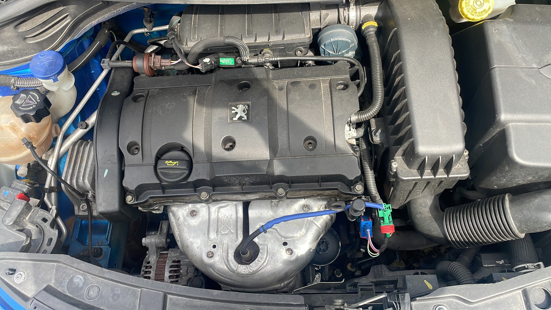 PEUGEOT 207 1.6 16V Sport-image-11