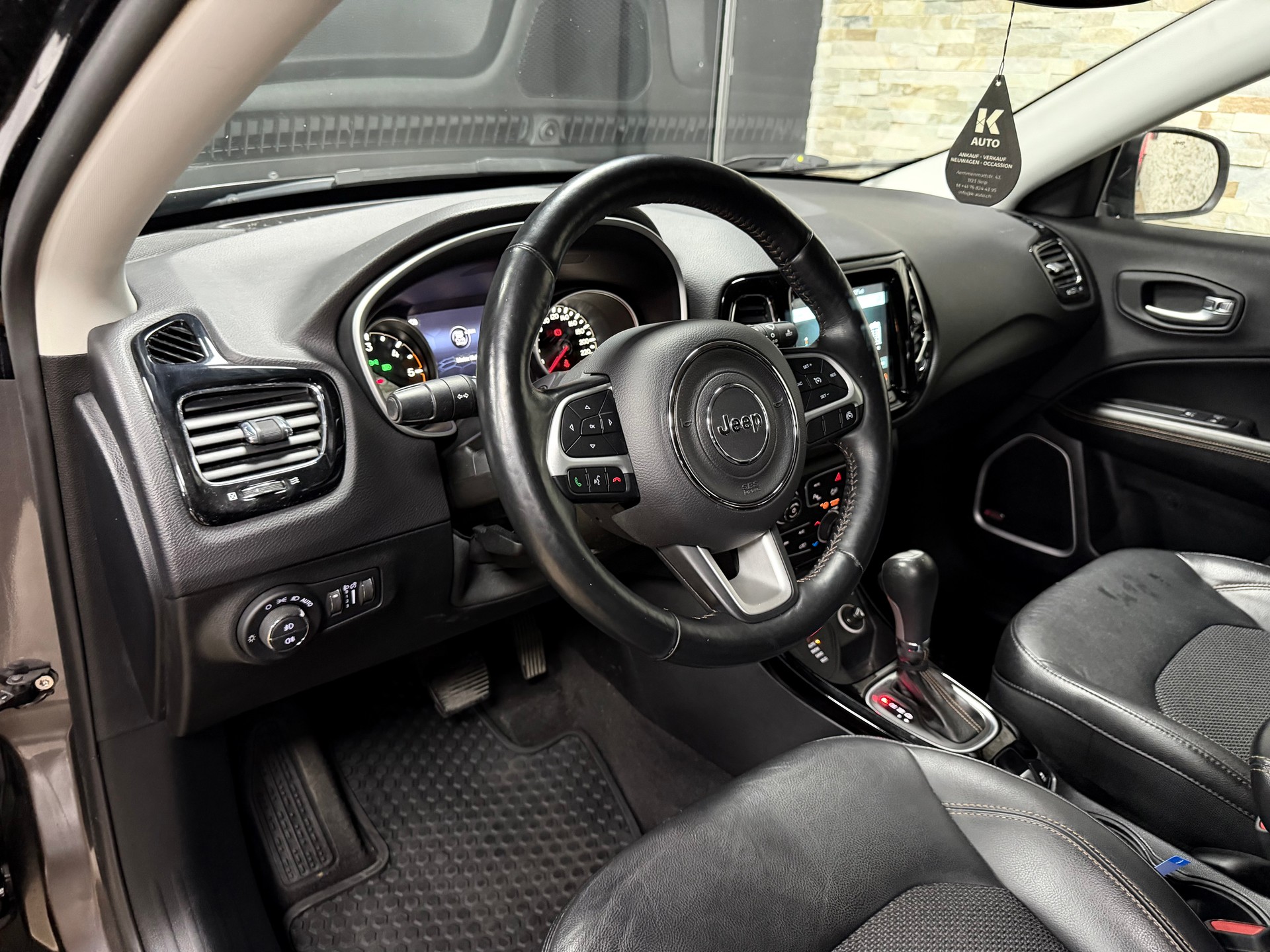 JEEP Compass 2.0CRD Limited AWD 9ATX-image-13
