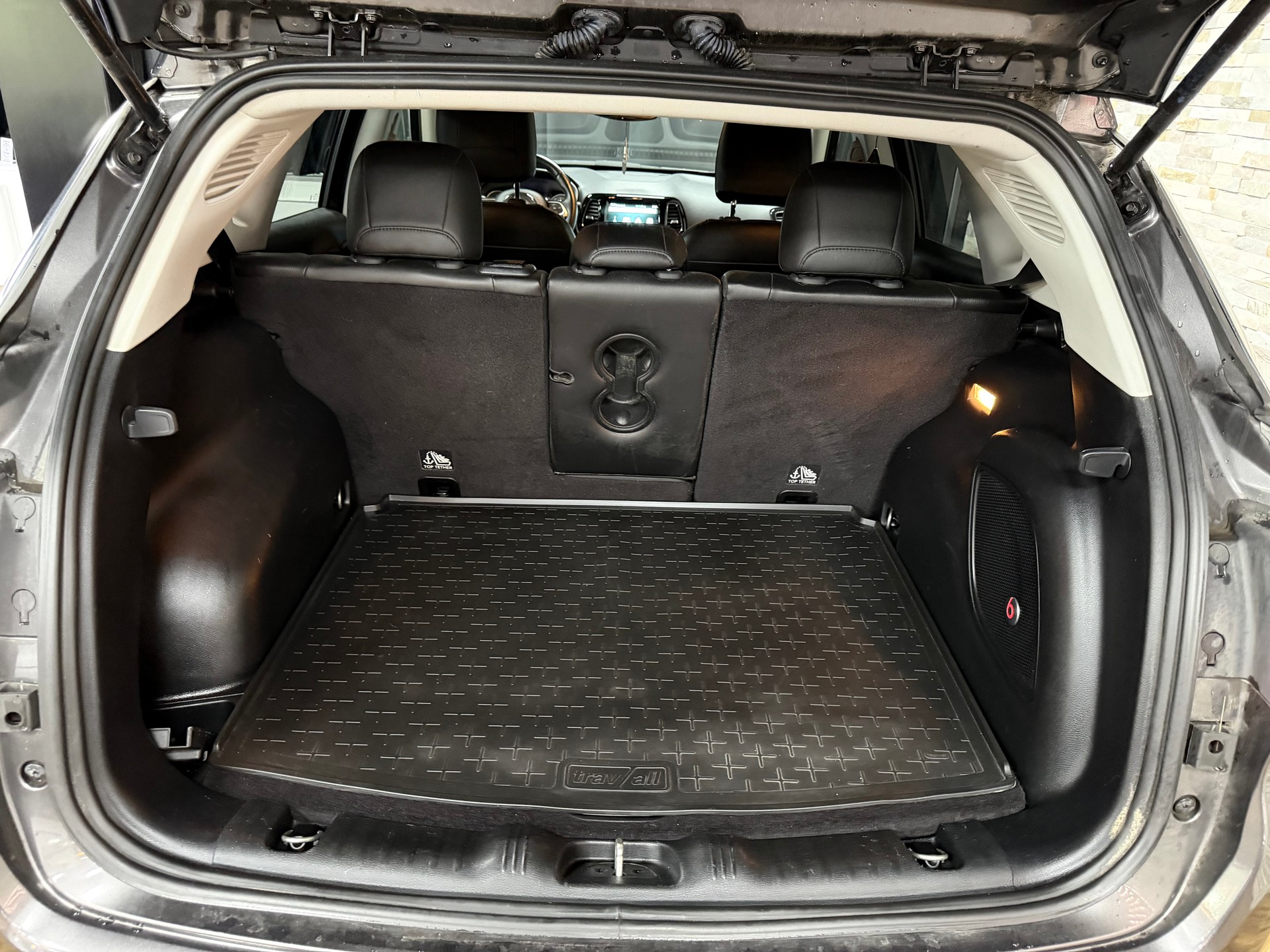JEEP Compass 2.0CRD Limited AWD 9ATX-image-24