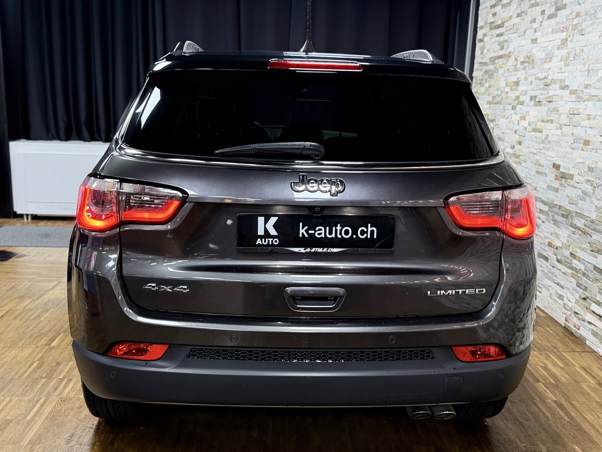 JEEP Compass 2.0CRD Limited AWD 9ATX-image-3
