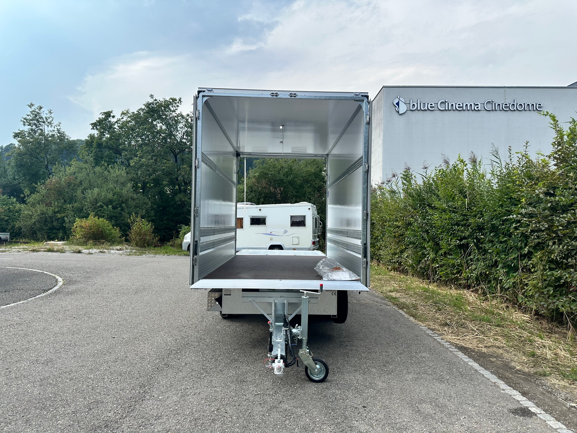 HUMBAUR HK 354222 RZD Hebebühne / Durchladesystem-image-9