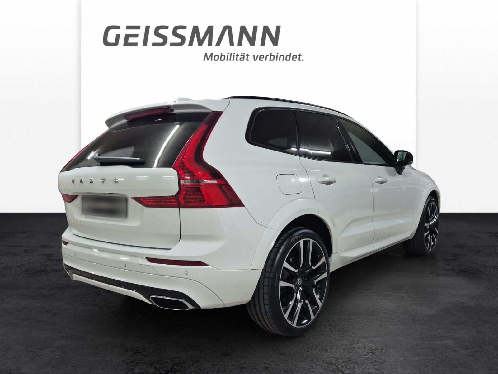 VOLVO XC60 2.0 T8 TE R-Design eAWD-image-4