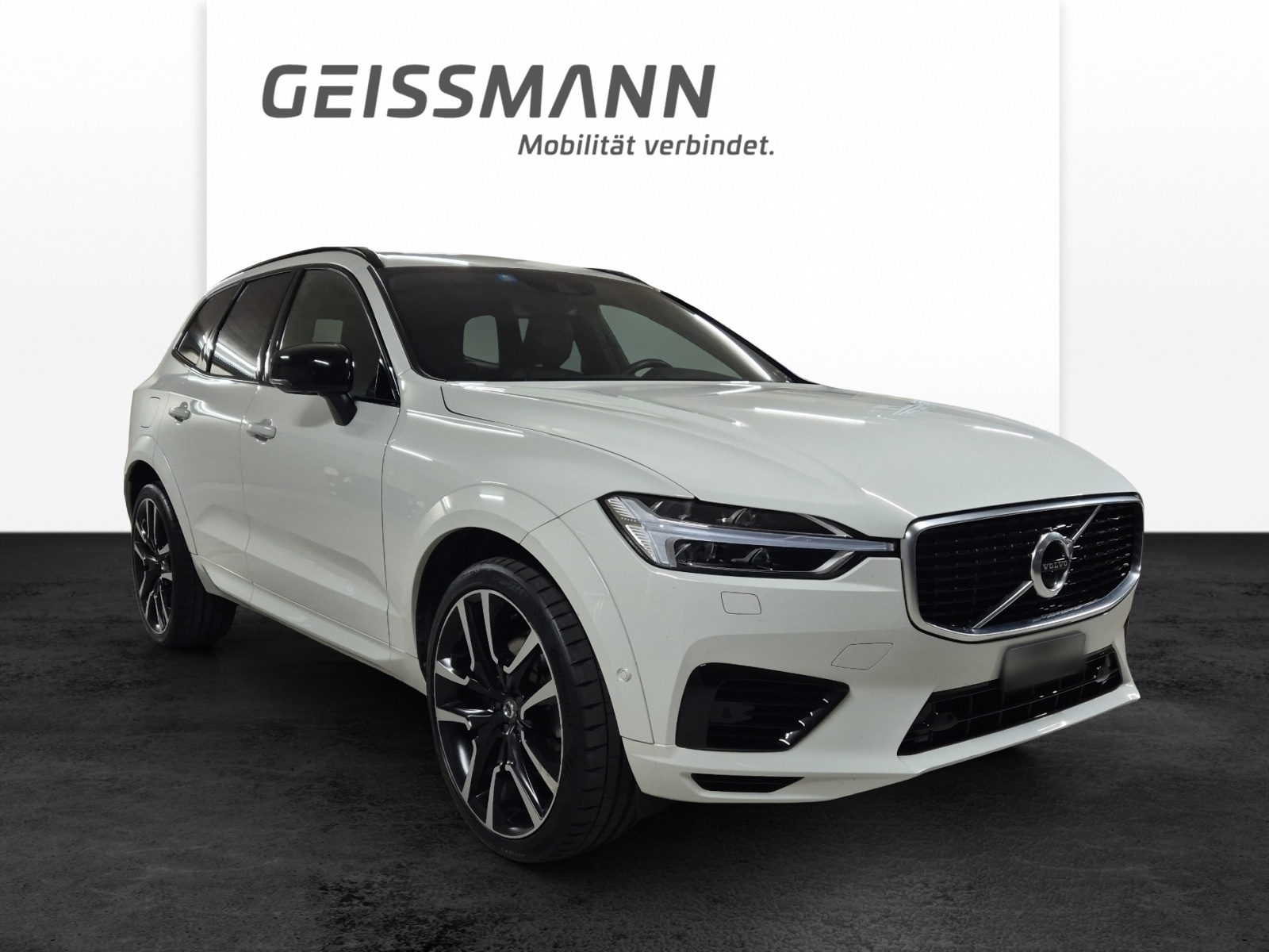 VOLVO XC60 2.0 T8 TE R-Design eAWD-showroom-element-1