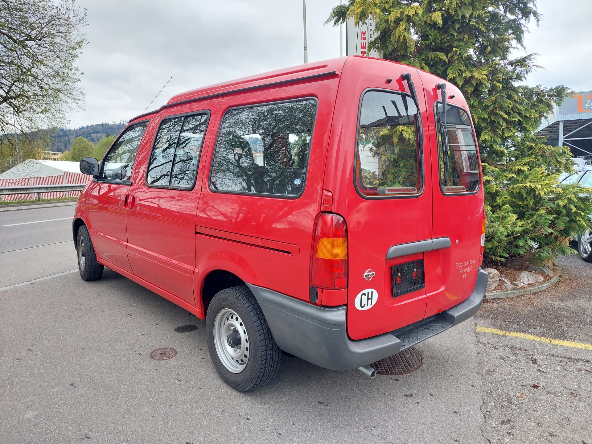 NISSAN Vanette 1.6 Cargo-image-4