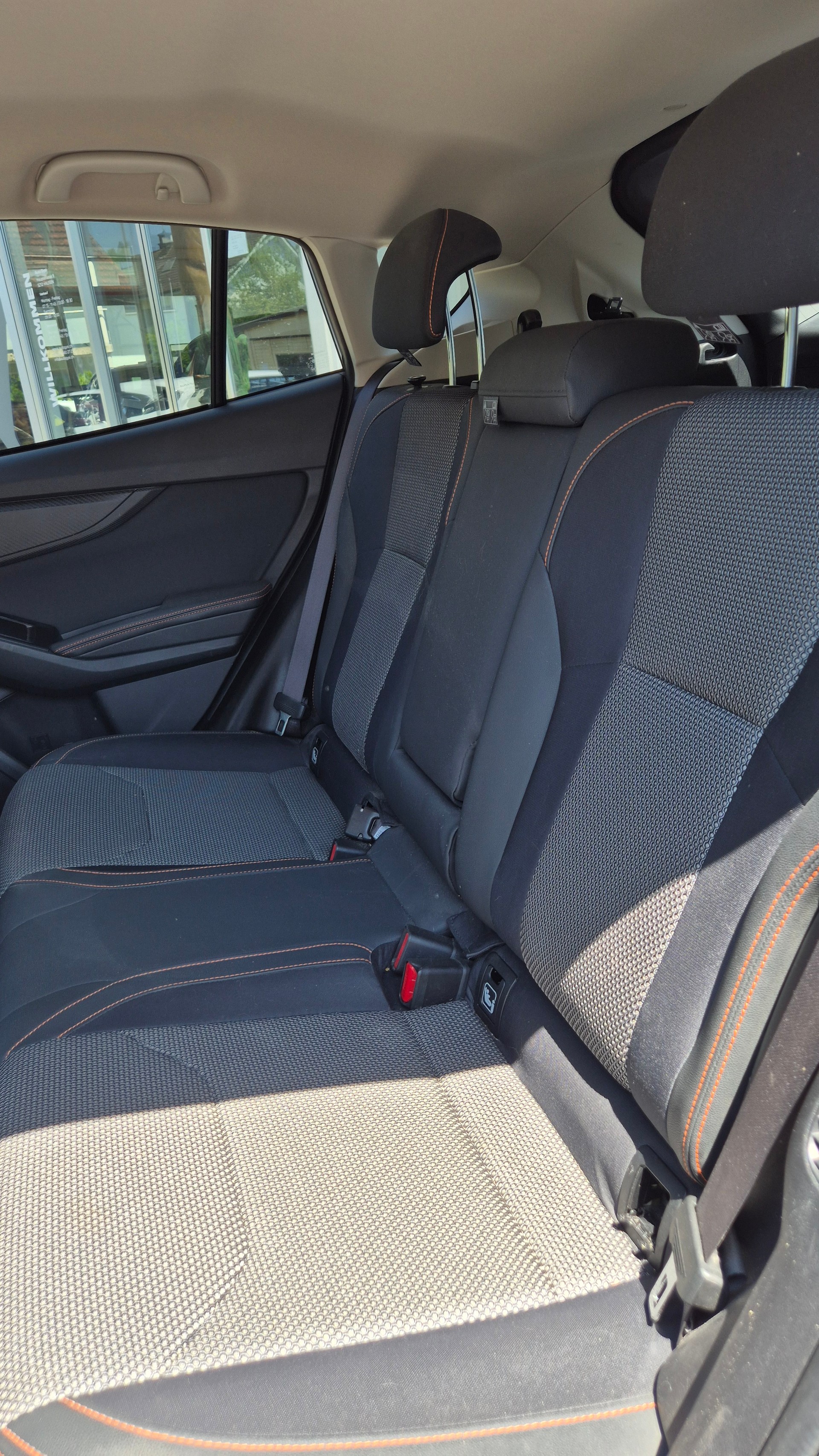 SUBARU XV 2.0 Swiss Plus AWD Automat-image-6