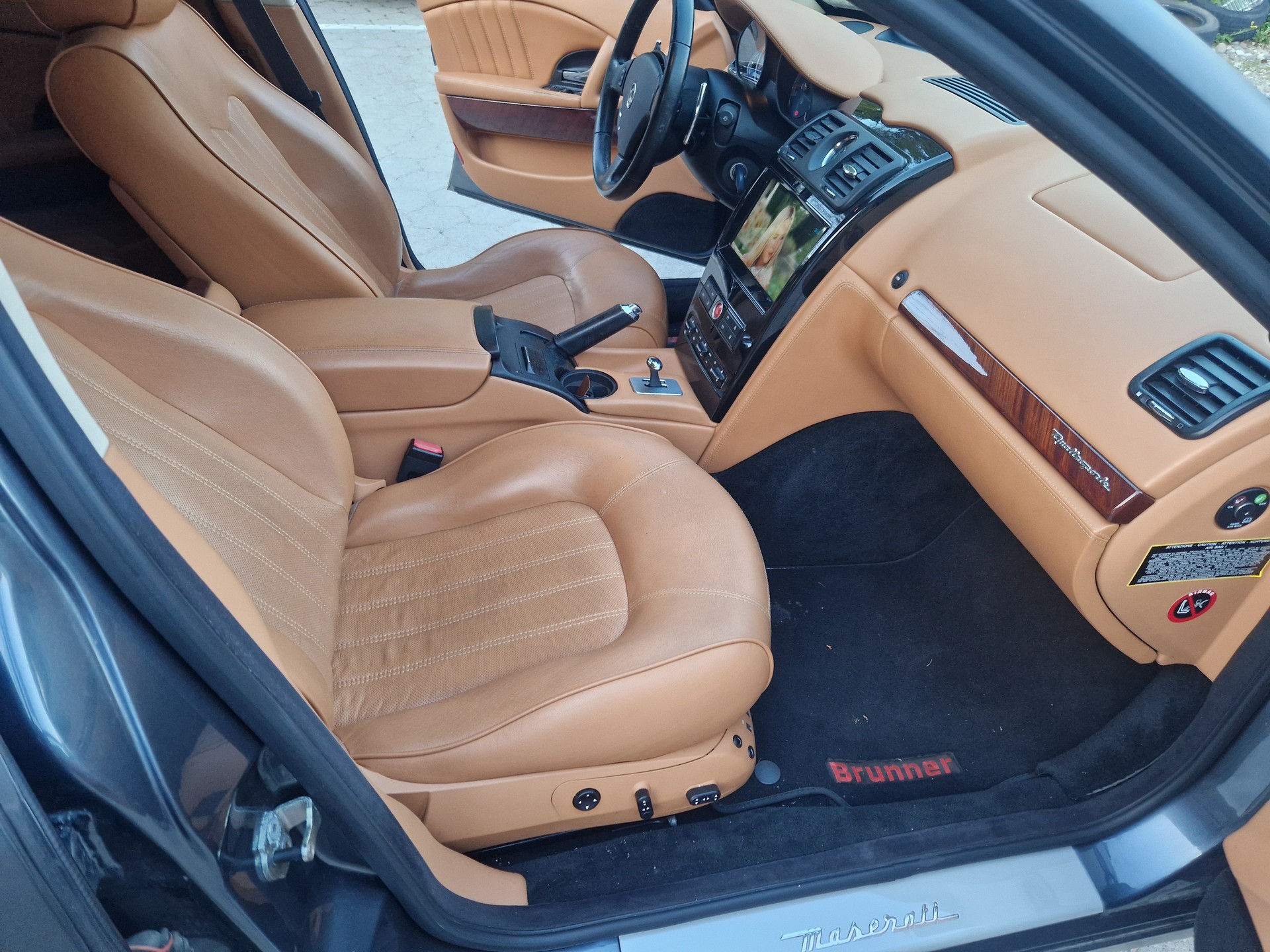 MASERATI Quattroporte 4.2 V8 DuoSelect-image-10