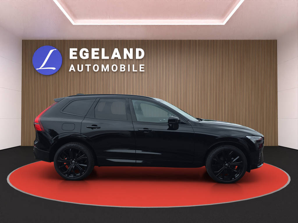 VOLVO XC60 2.0 B5 MH Plus Black Edition AWD-image-7