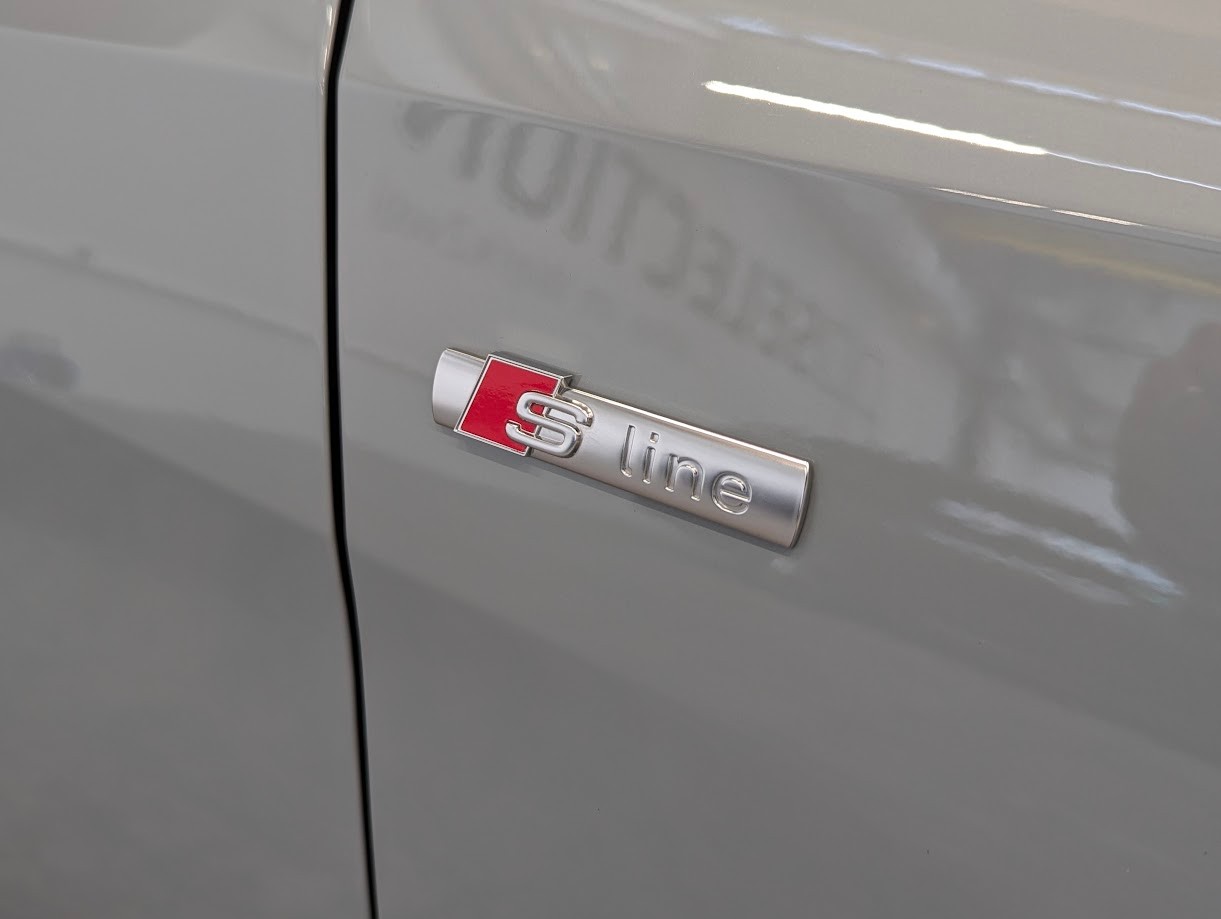 AUDI A1 Sportback 2.0 40 TFSI S Line S-Tronic*5J GAR DESIGN-SELECTION TEILLEDER-SPORTSITZE NAVI VOLL-LED*-image-2