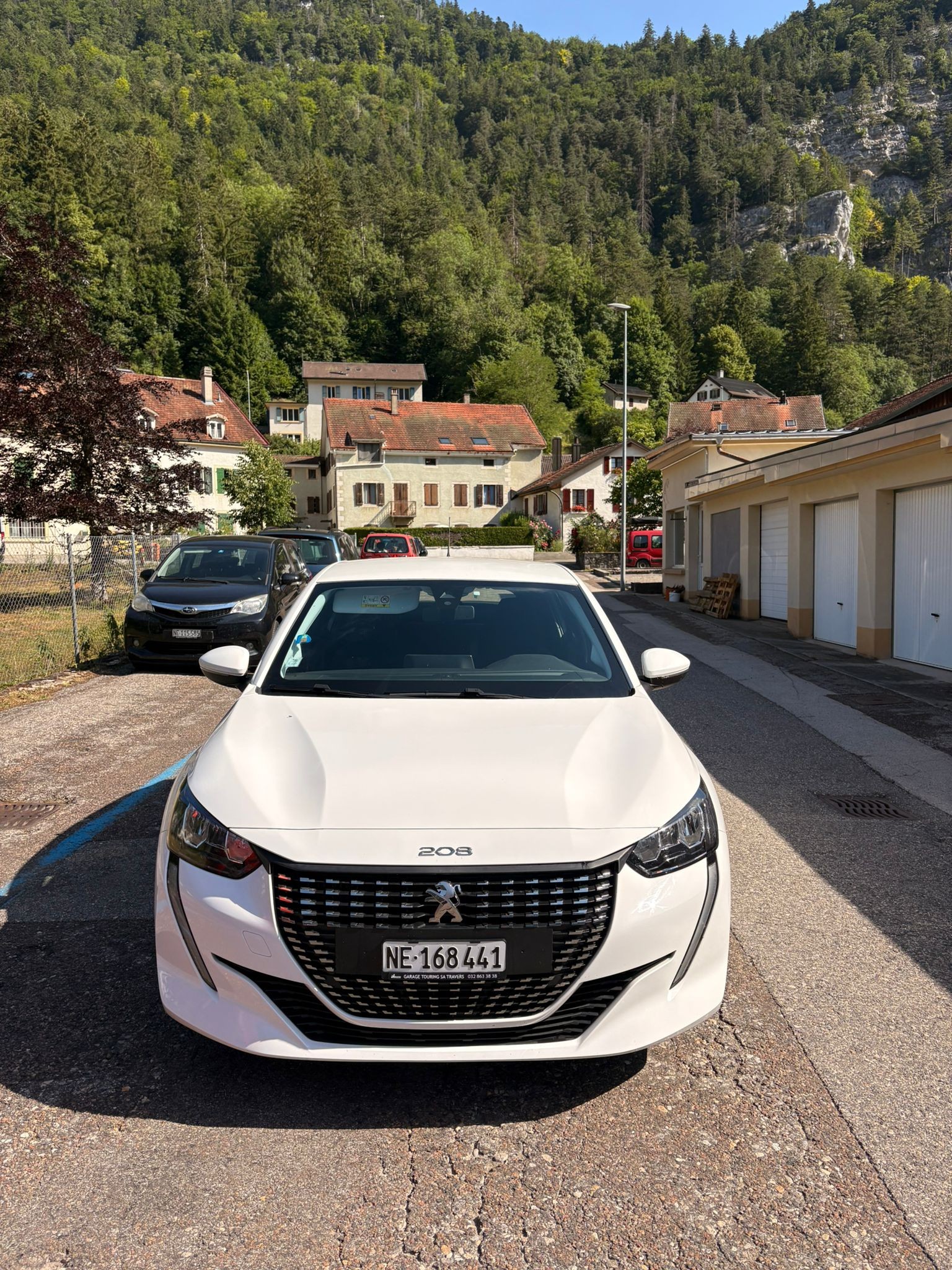 PEUGEOT 1.2 PureTech 100 Active-image-1