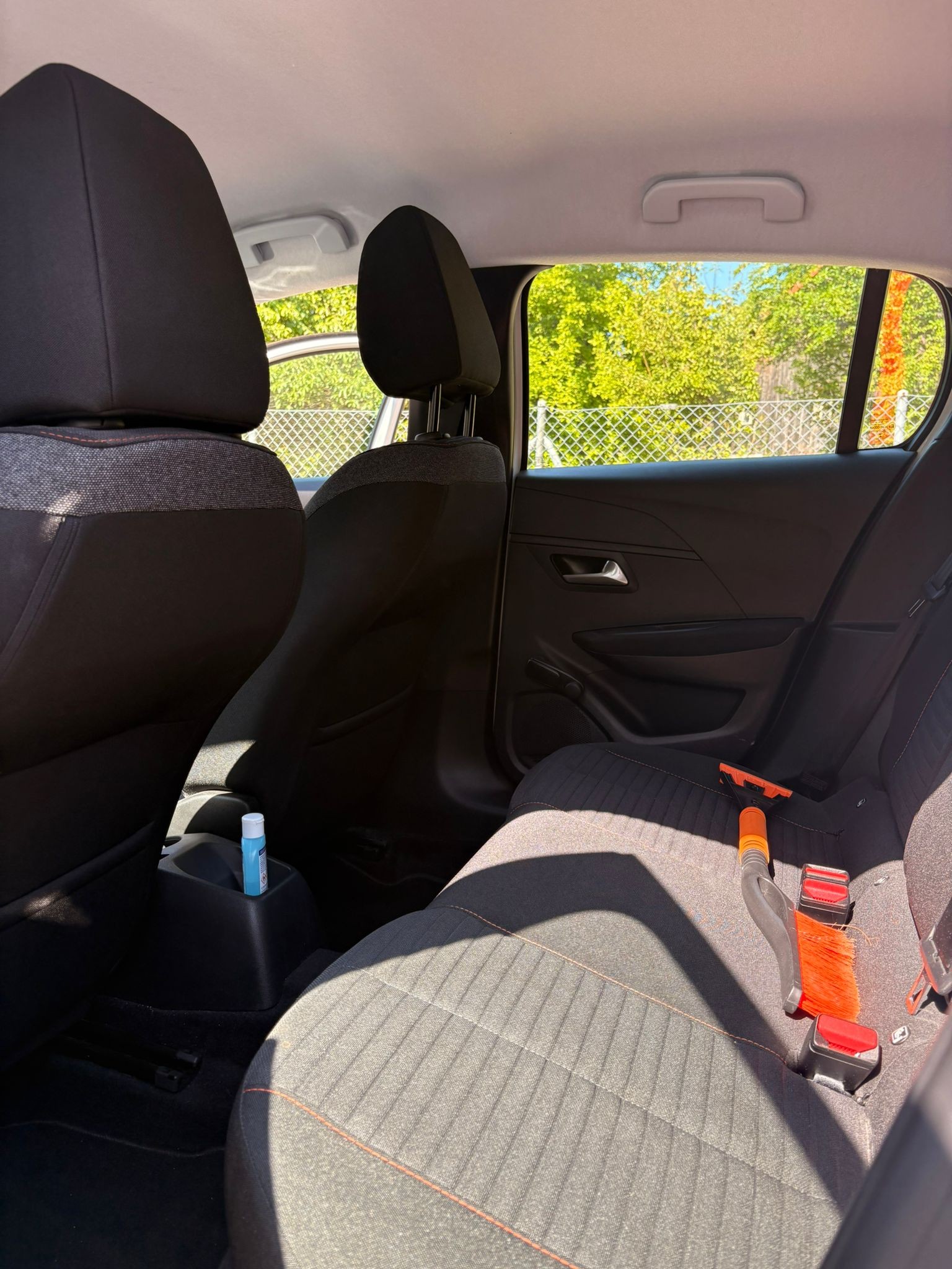 PEUGEOT 1.2 PureTech 100 Active-image-4
