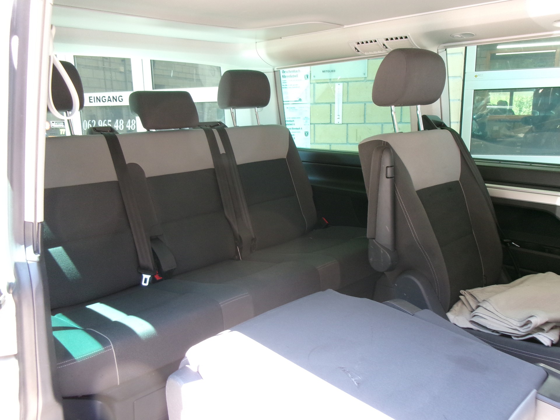 VW T5 California 2.0 TDI Beach DSG-image-9