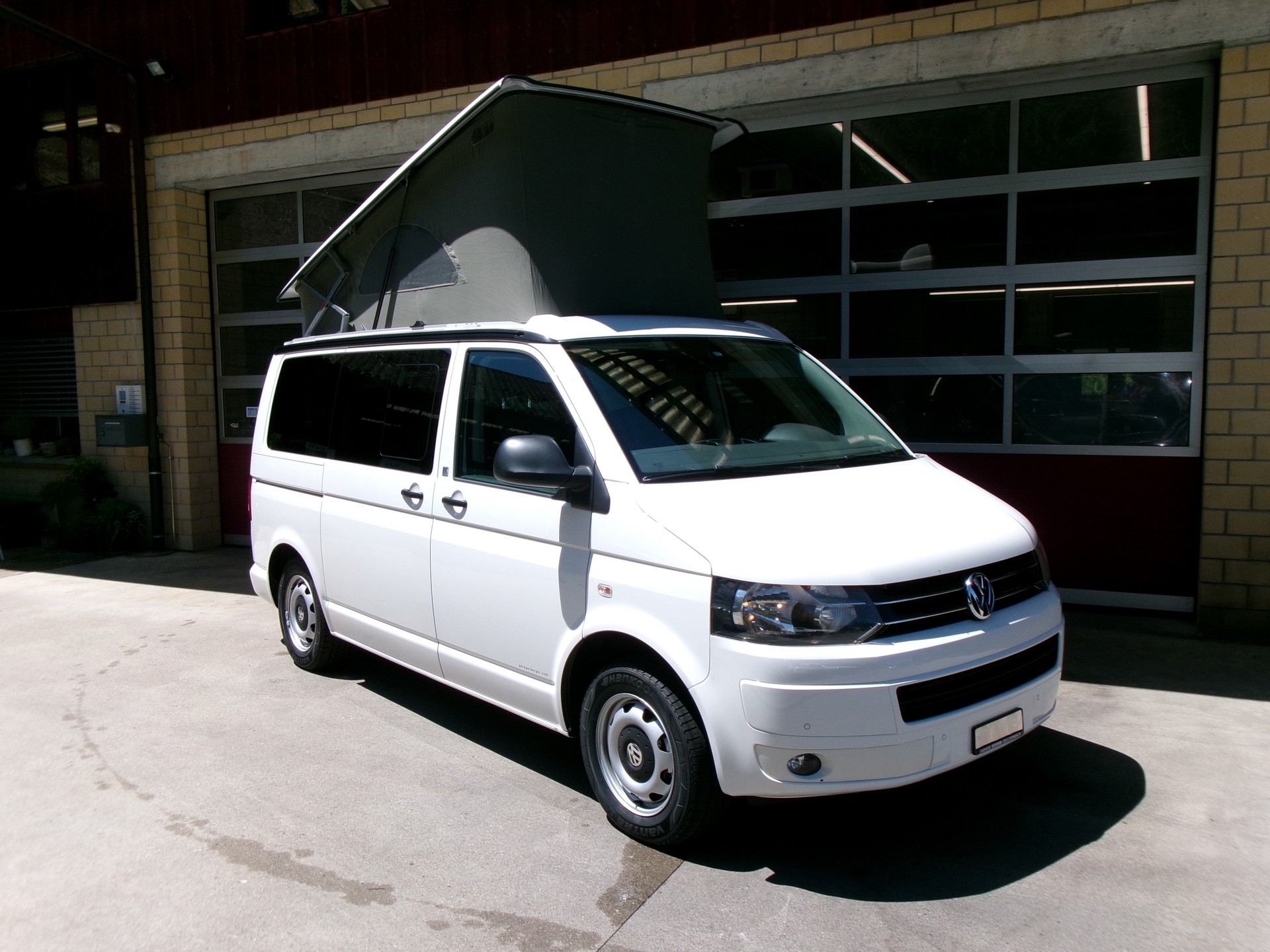 VW T5 California 2.0 TDI Beach DSG-image-14