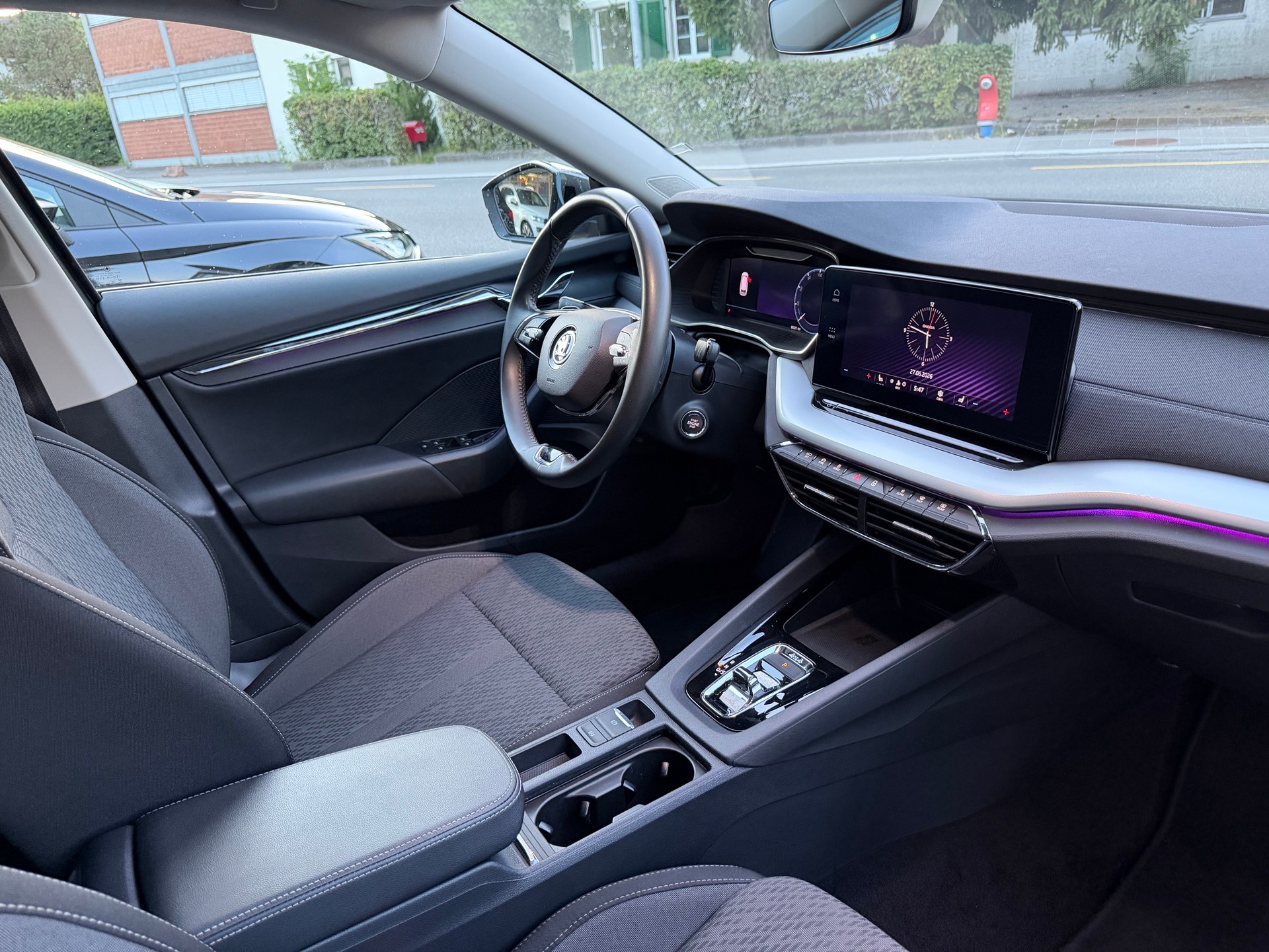 SKODA Octavia Combi 2.0 TDI DSG Style 4x4-image-10