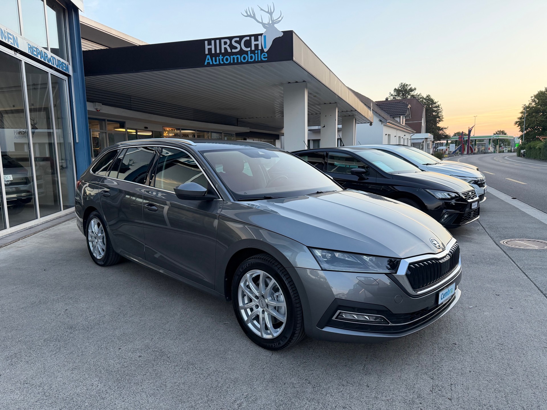 SKODA Octavia Combi 2.0 TDI DSG Style 4x4-image-0