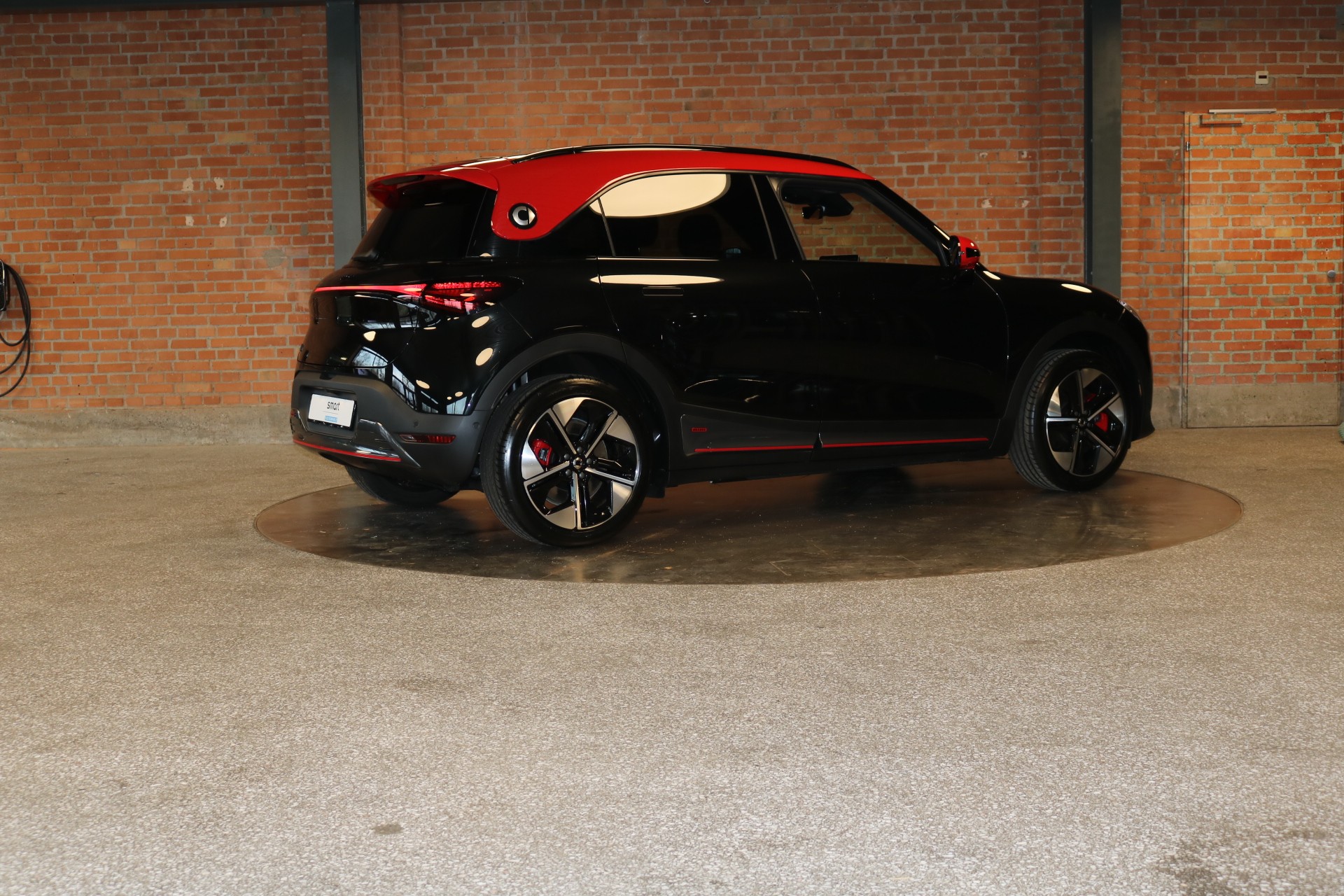 SMART #1 66 kWh Brabus AWD, 428 PS, Aktions-Leasing 0,9%, sofort verfügbar-image-3