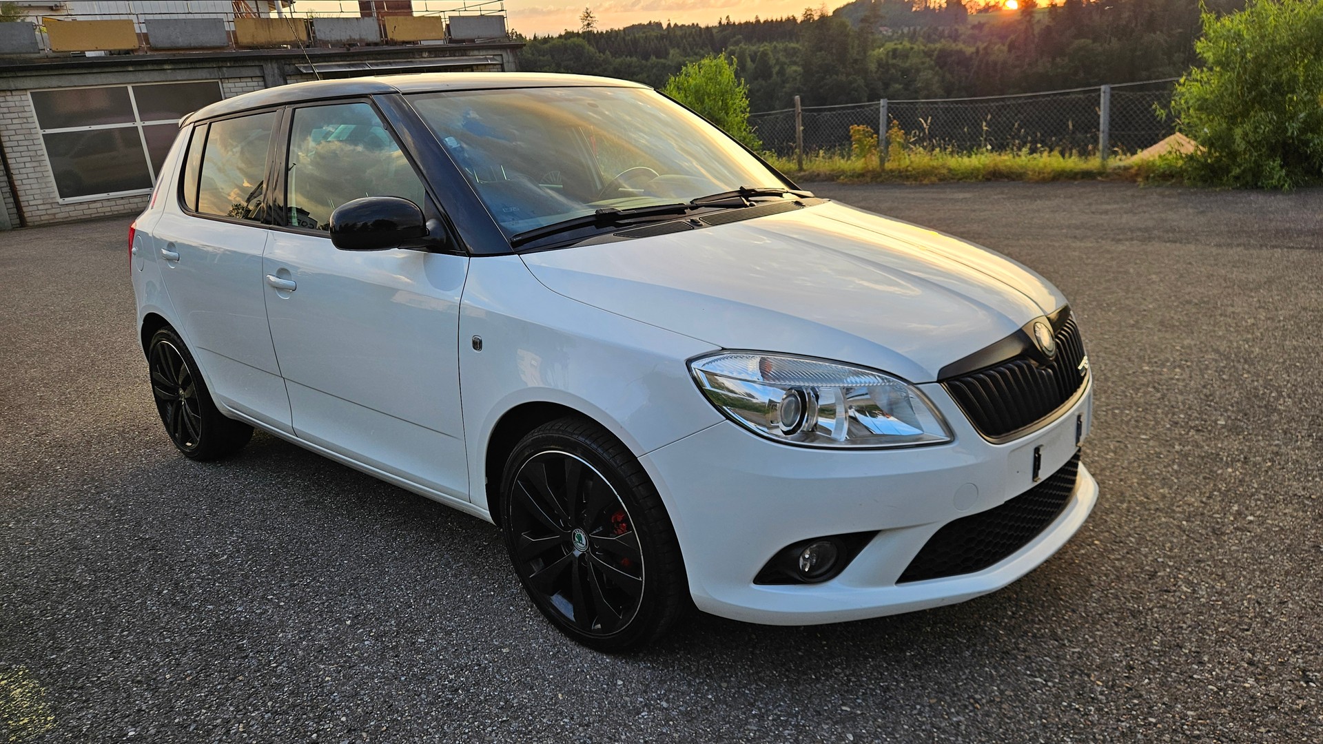 SKODA Fabia 1.4 TSI RS DSG-image-0