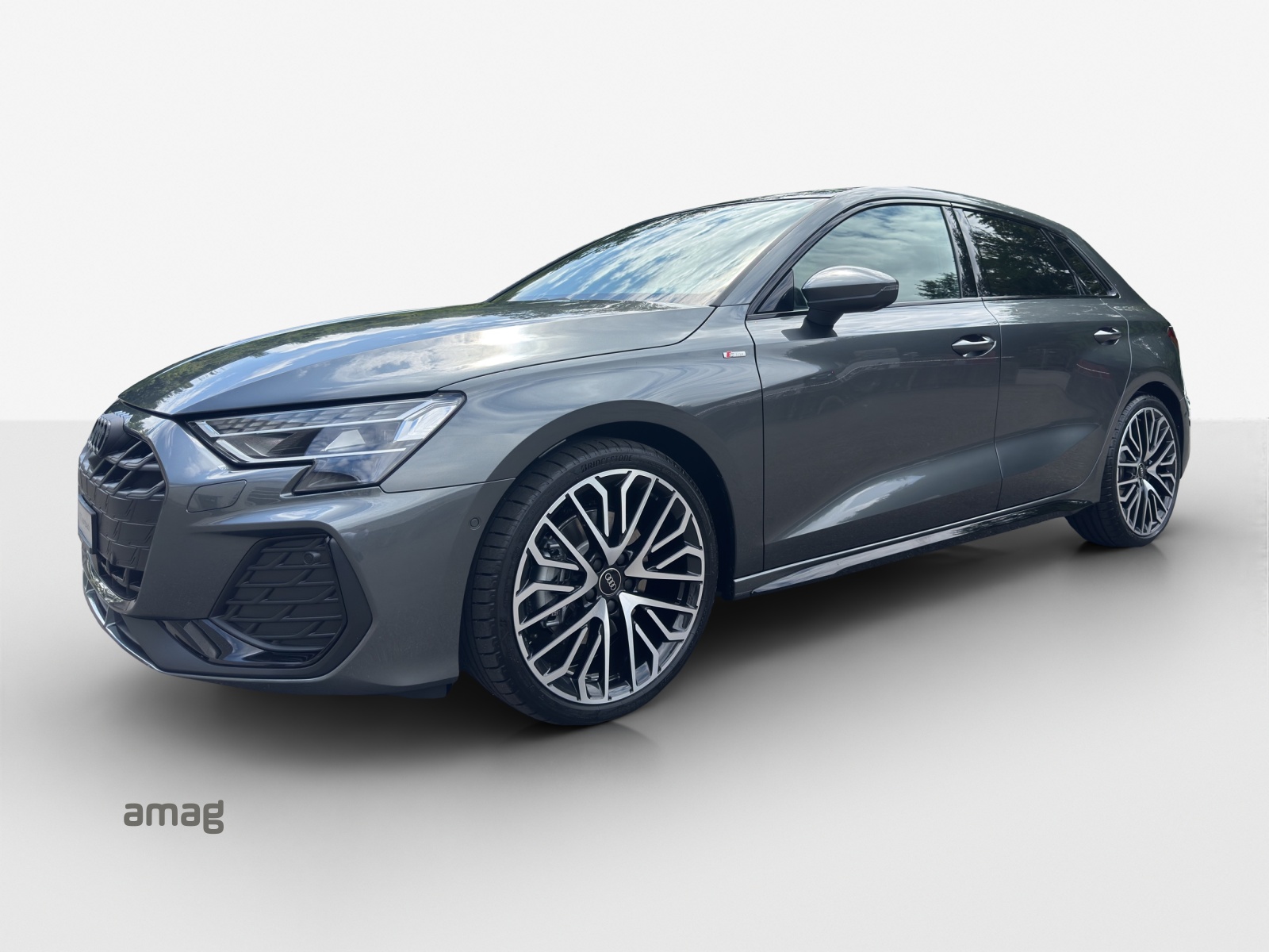 AUDI A3 Sportback TFSI 150 kW quattro S line S tronic-image-0