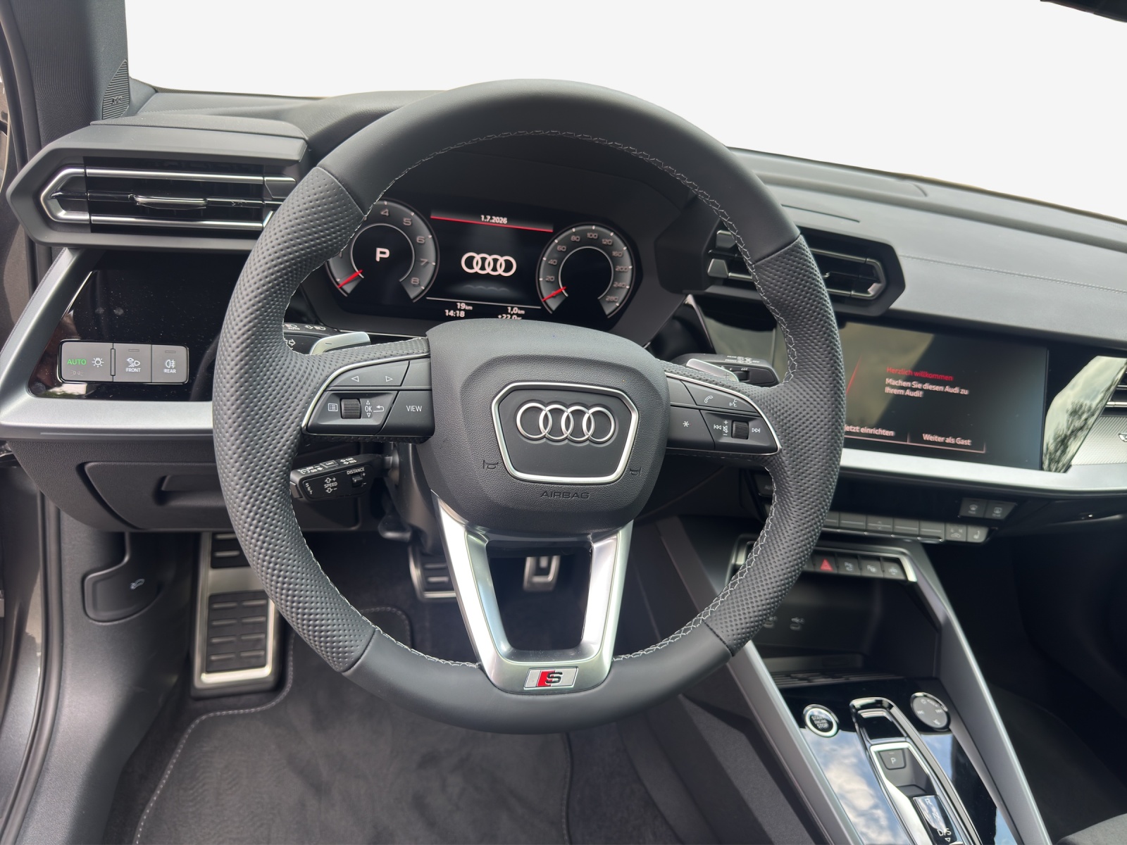 AUDI A3 Sportback TFSI 150 kW quattro S line S tronic-image-9