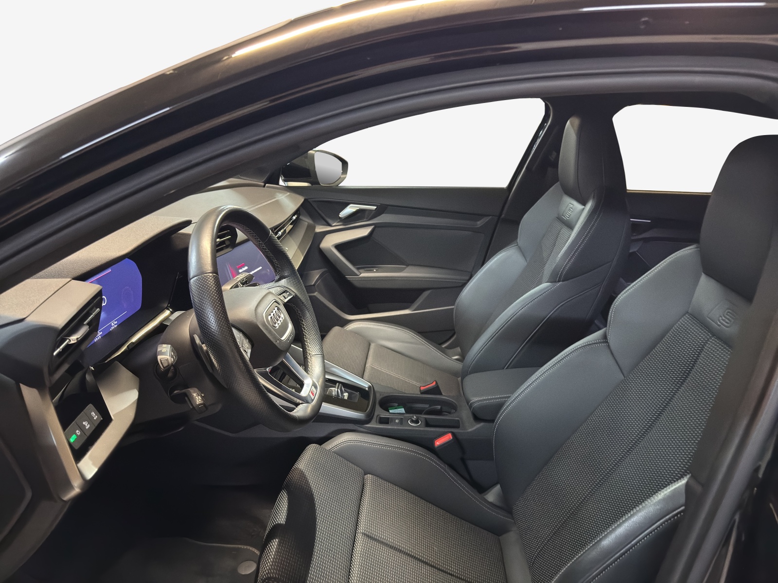 AUDI A3 Sportback 35 TFSI S line Attraction S-tronic-image-7