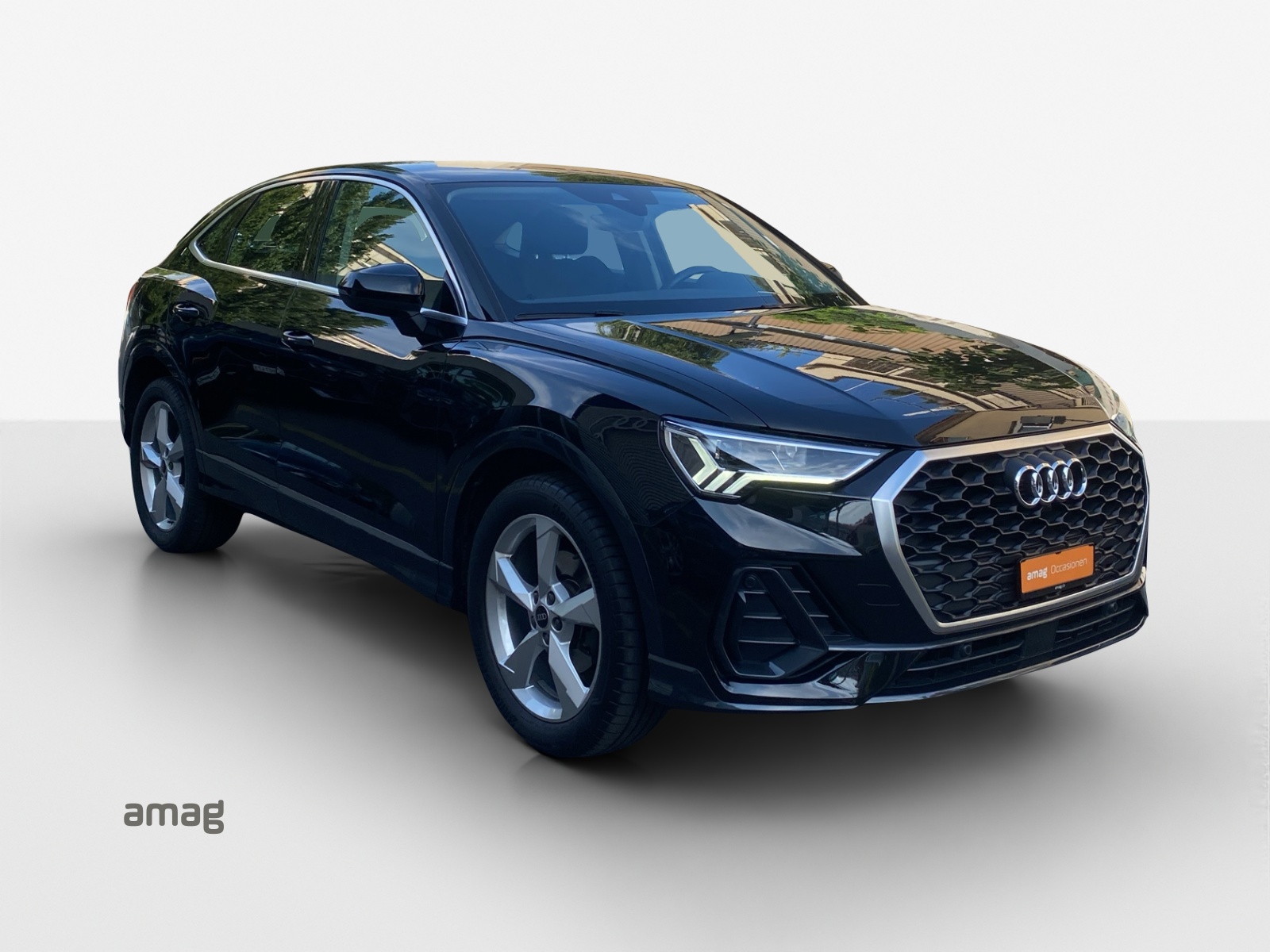 AUDI Q3 Sportback 35 TFSI Attraction S-tronic-image-5