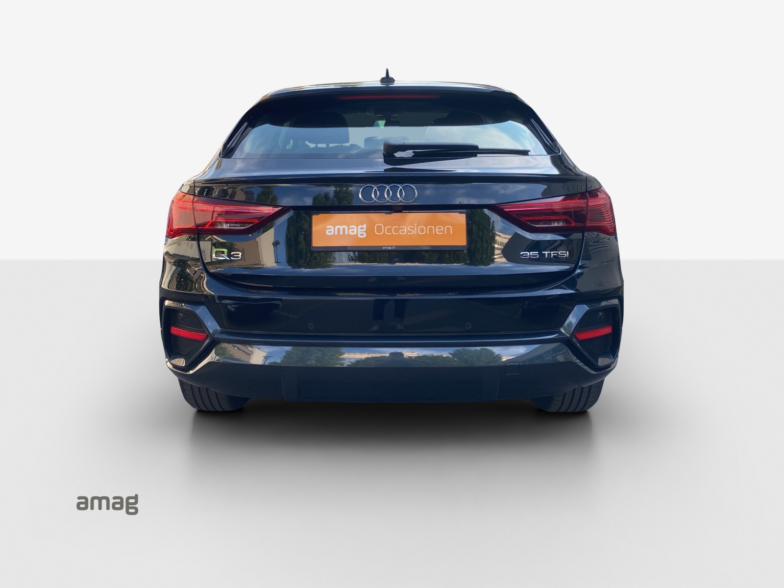 AUDI Q3 Sportback 35 TFSI Attraction S-tronic-image-3