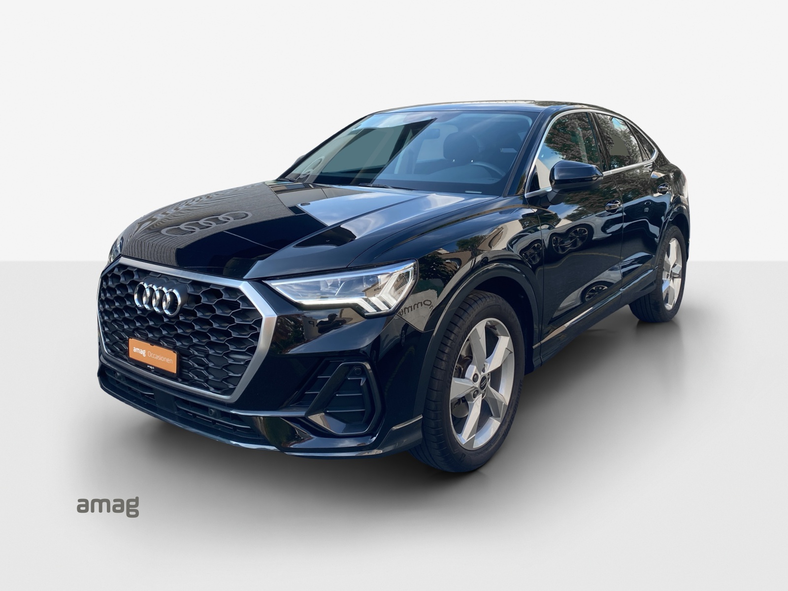 AUDI Q3 Sportback 35 TFSI Attraction S-tronic-image-0
