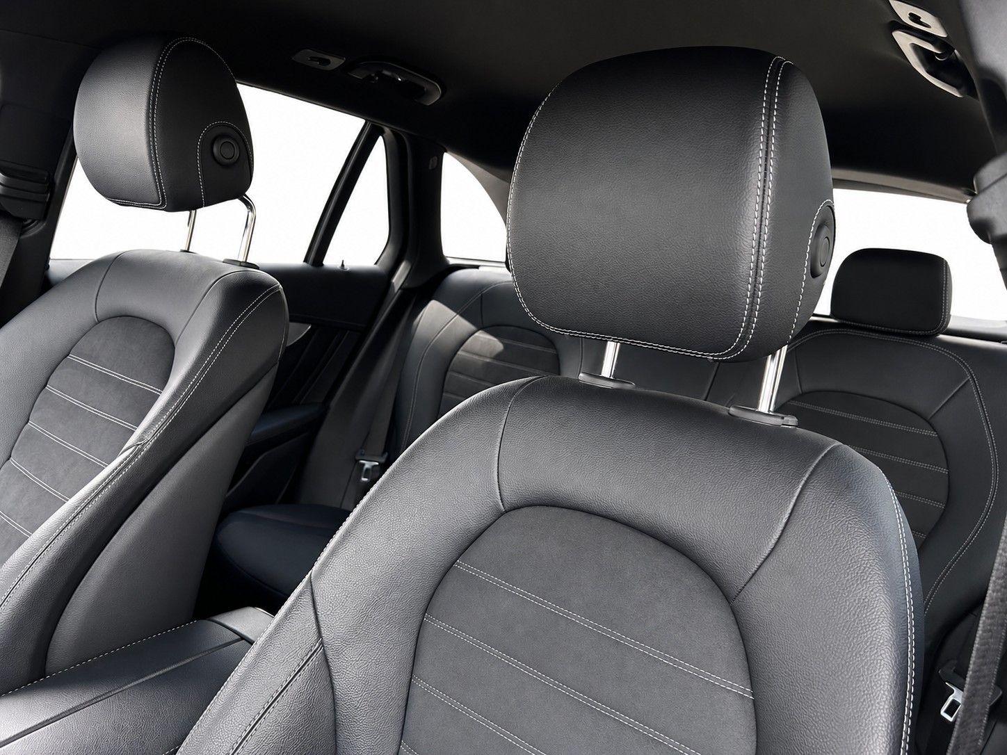 MERCEDES-BENZ GLC 220 d AMG Line 4m CH FAHRZEUG AUS 1. HAND-image-7