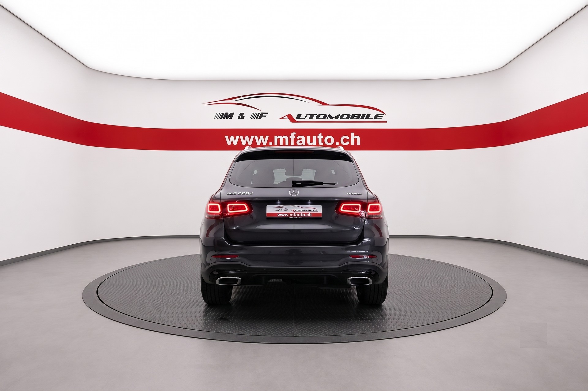 MERCEDES-BENZ GLC 220 d AMG Line 4m CH FAHRZEUG AUS 1. HAND-image-4