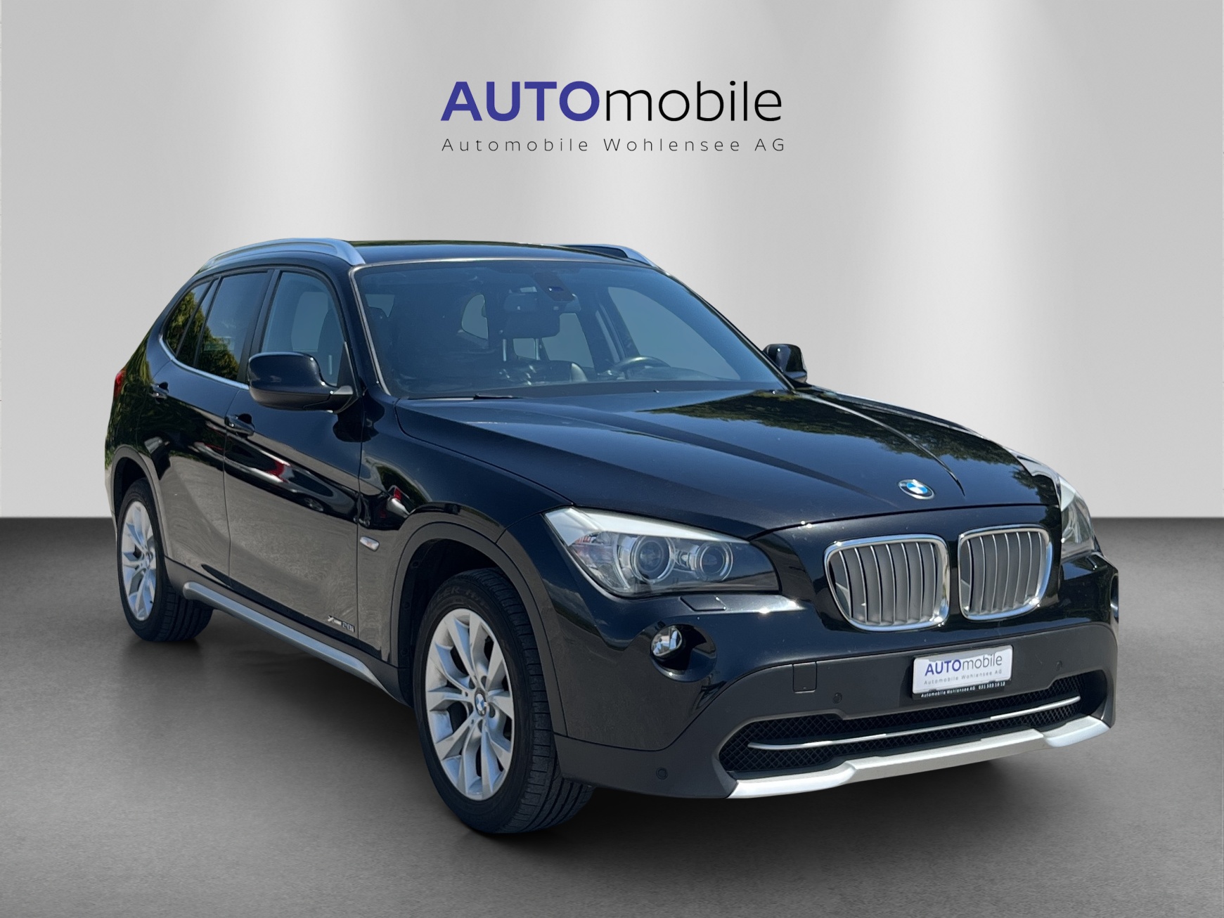 BMW X1 xDrive 28i Steptronic-showroom-element-3