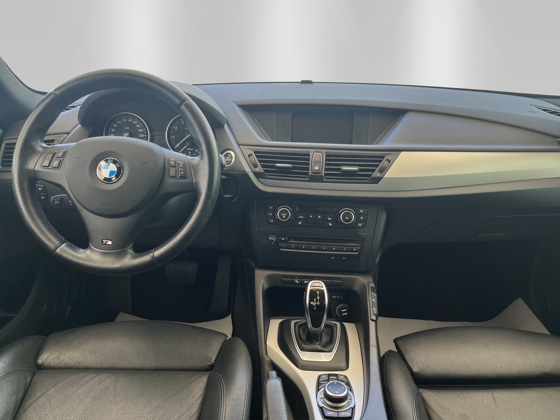 BMW X1 xDrive 28i Steptronic-image-8