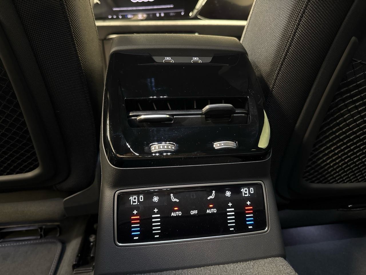 AUDI A6 Limousine TDI S tronic S-line-image-13