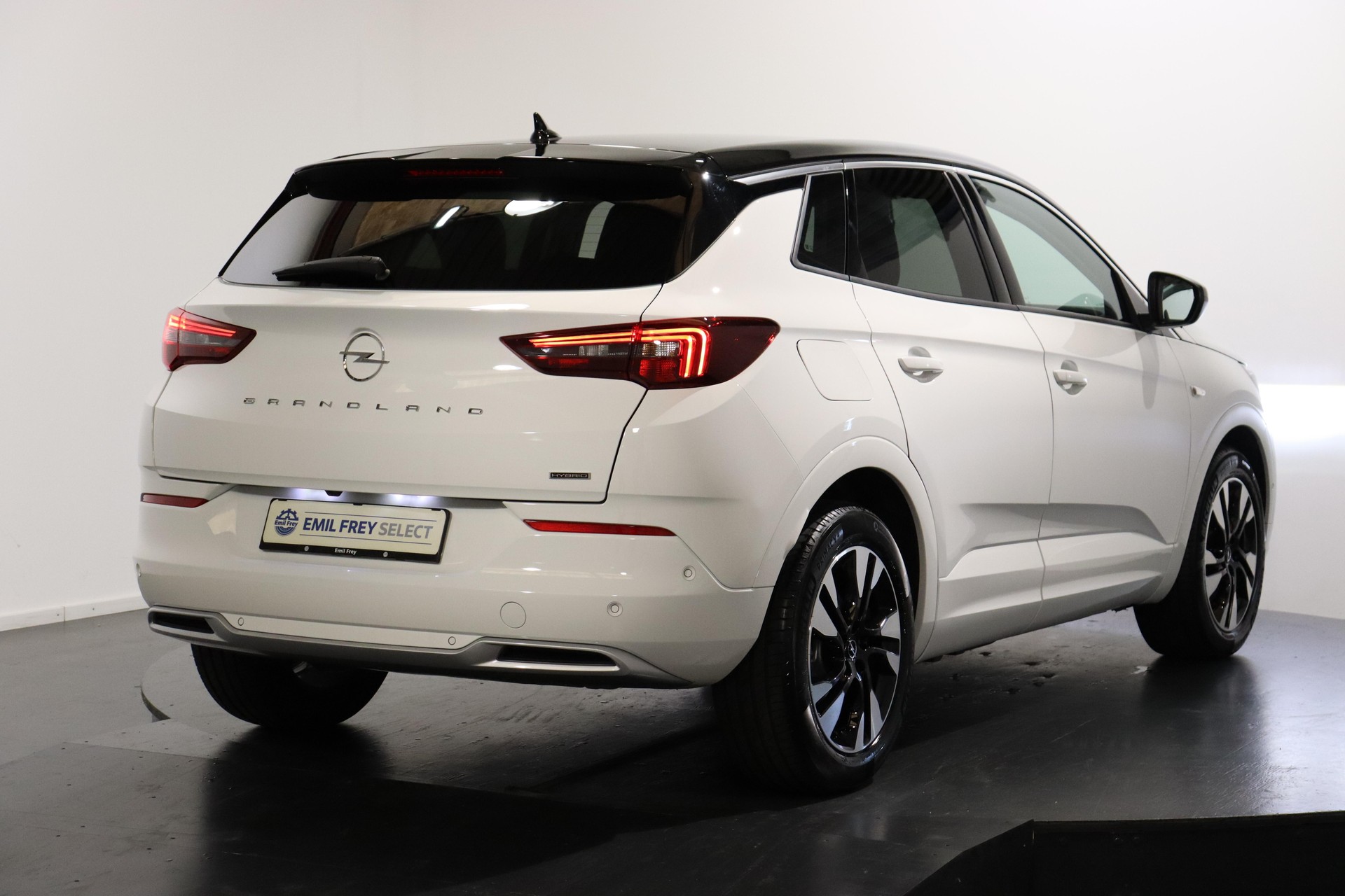 OPEL Grandland 1.6 T PHEV Elegance-image-1