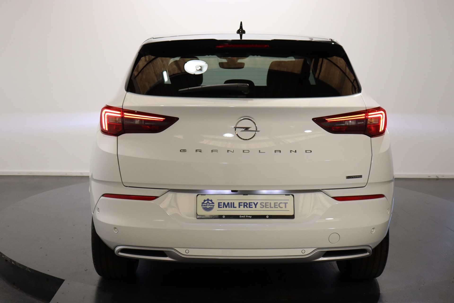 OPEL Grandland 1.6 T PHEV Elegance-image-2