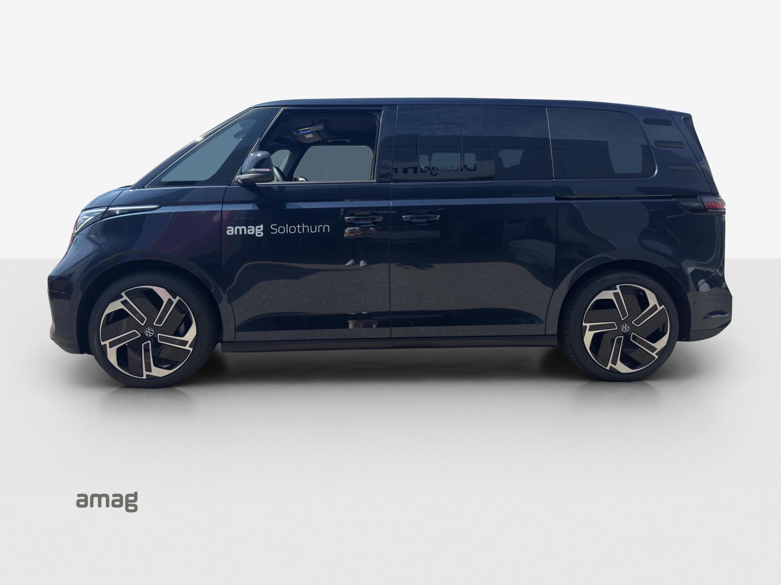 VW ID.Buzz NWB GTX 4 Motion-image-1