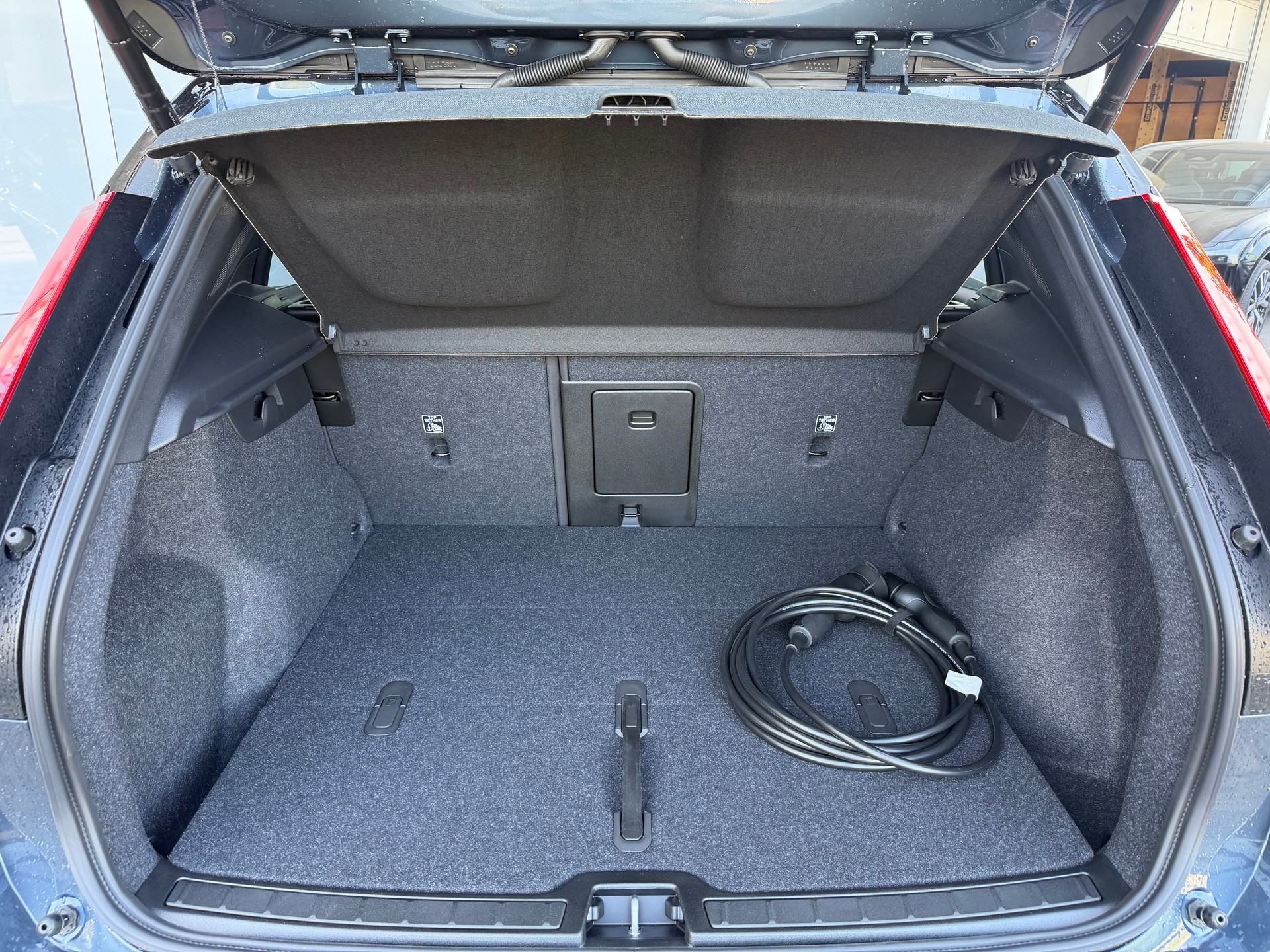 VOLVO EX40 XCENTRIC Twin Motor AWD Ultra-image-23