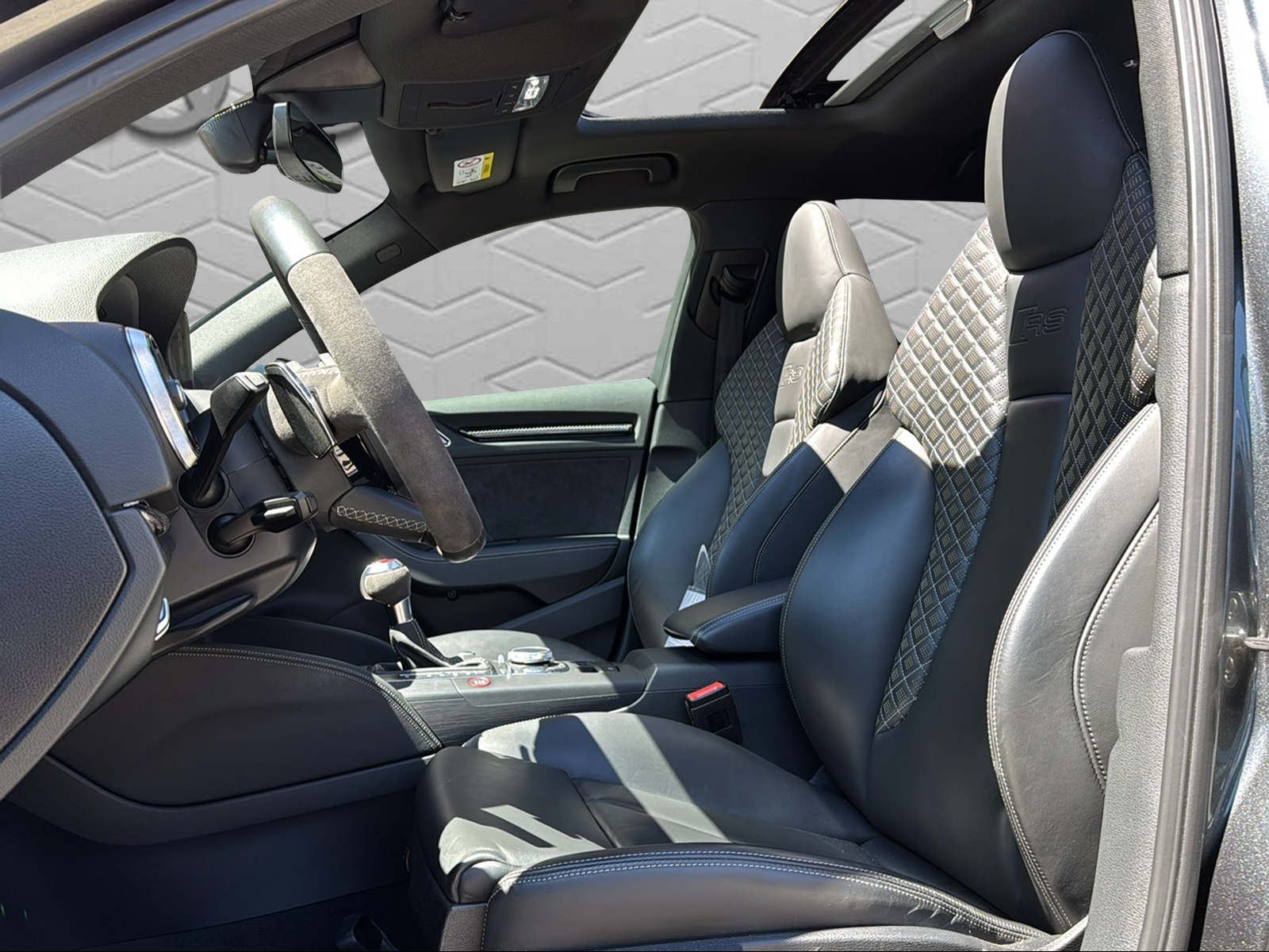 AUDI RS3 Sportback 2.5 TSI quattro S-tronic-image-10
