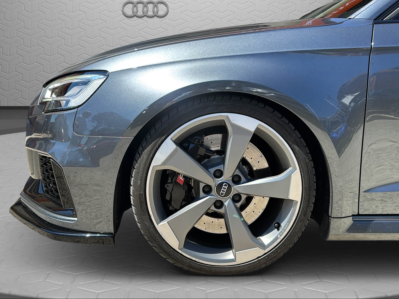 AUDI RS3 Sportback 2.5 TSI quattro S-tronic-image-8