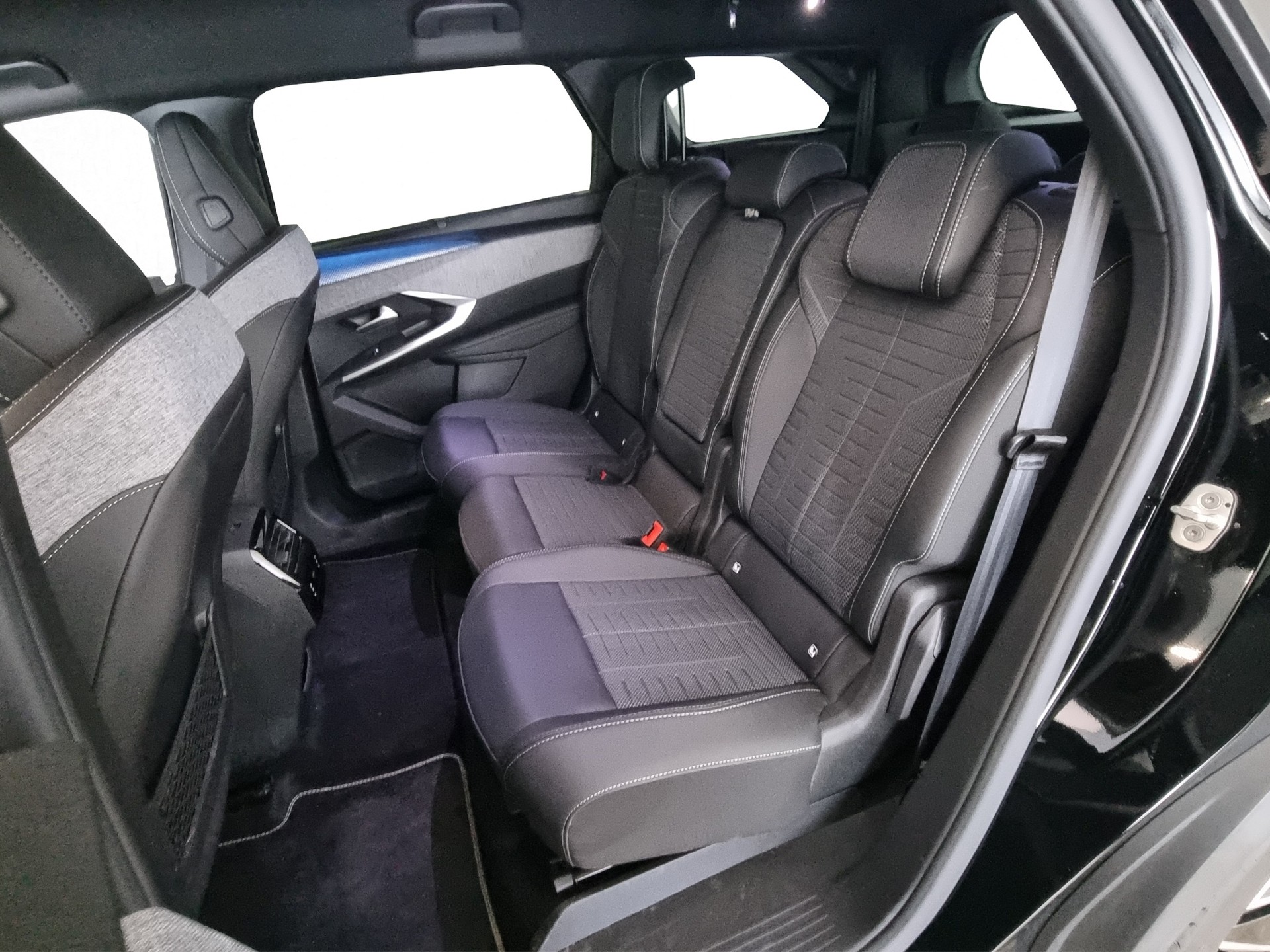 PEUGEOT 5008 145 Hybrid GT 7-Plätzer-image-6