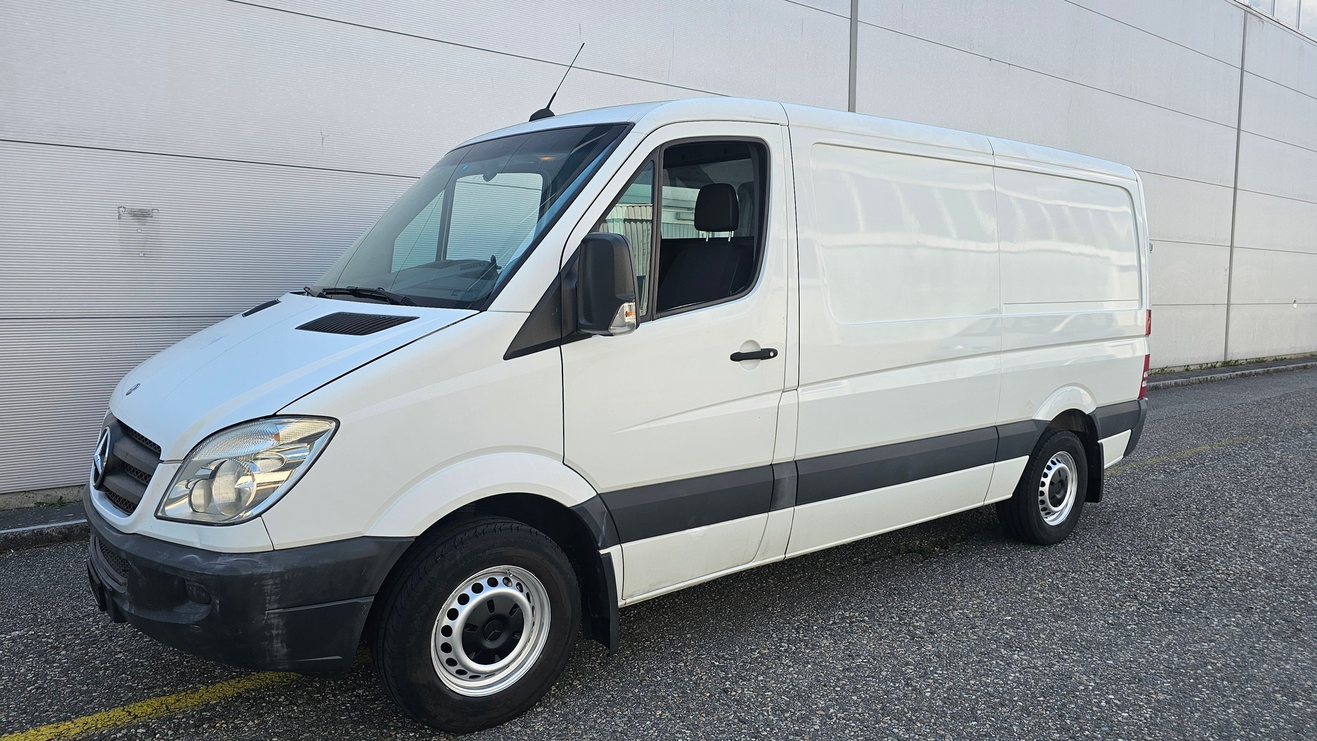 MERCEDES-BENZ Sprinter 311 CDI Standard-image-0