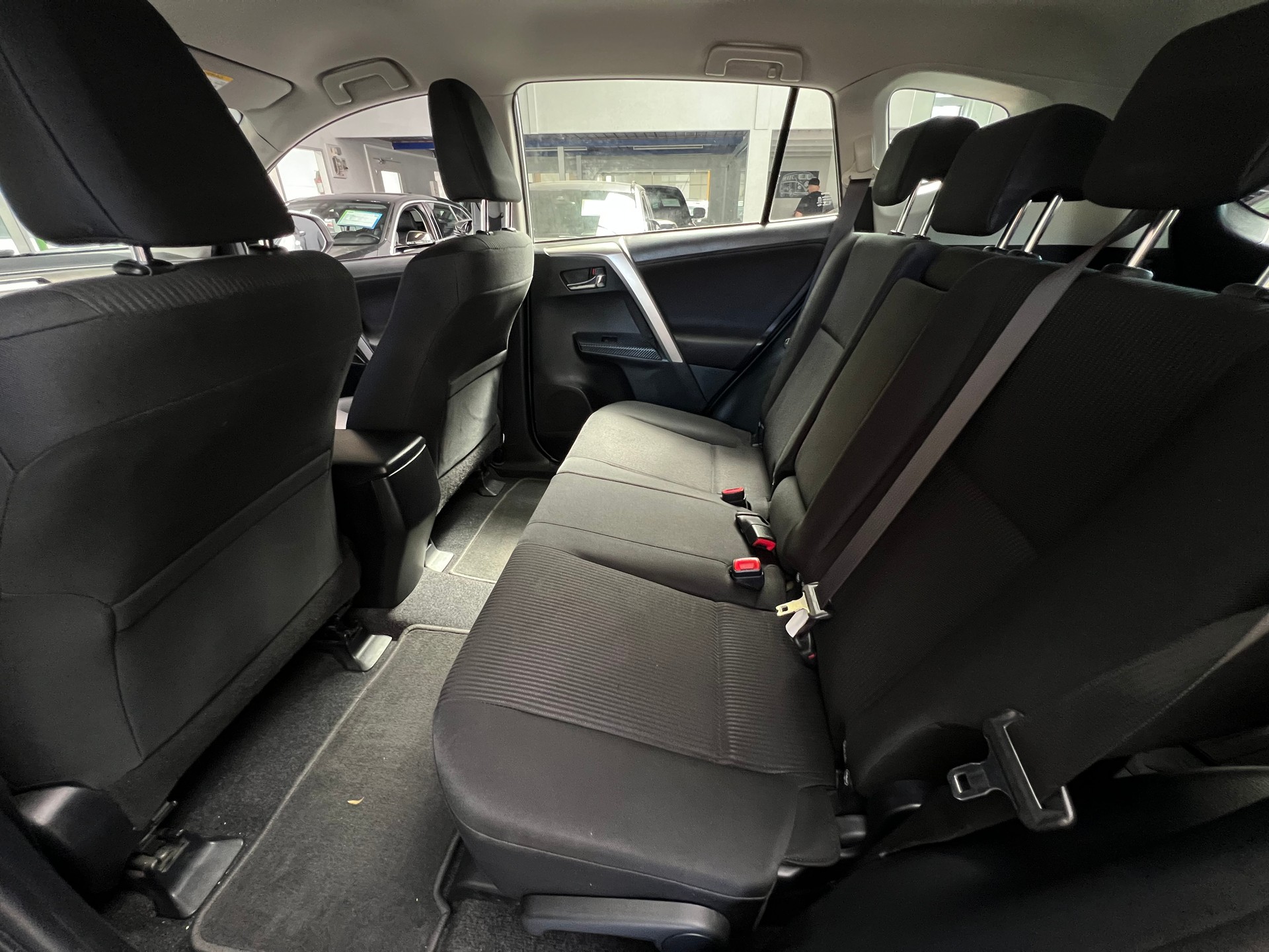 TOYOTA RAV-4 2.0 16V Luna Multidrive S-image-7