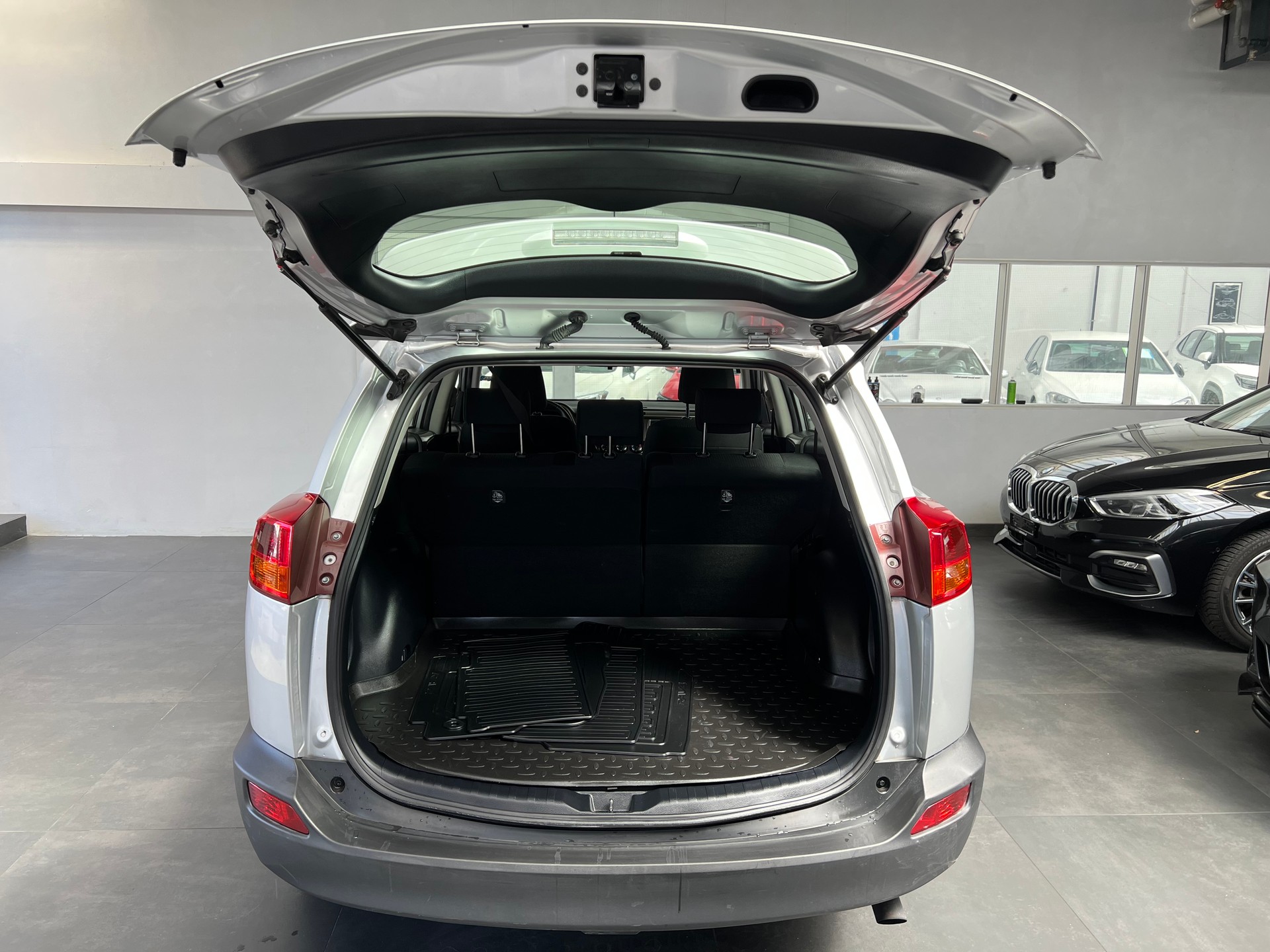 TOYOTA RAV-4 2.0 16V Luna Multidrive S-image-8