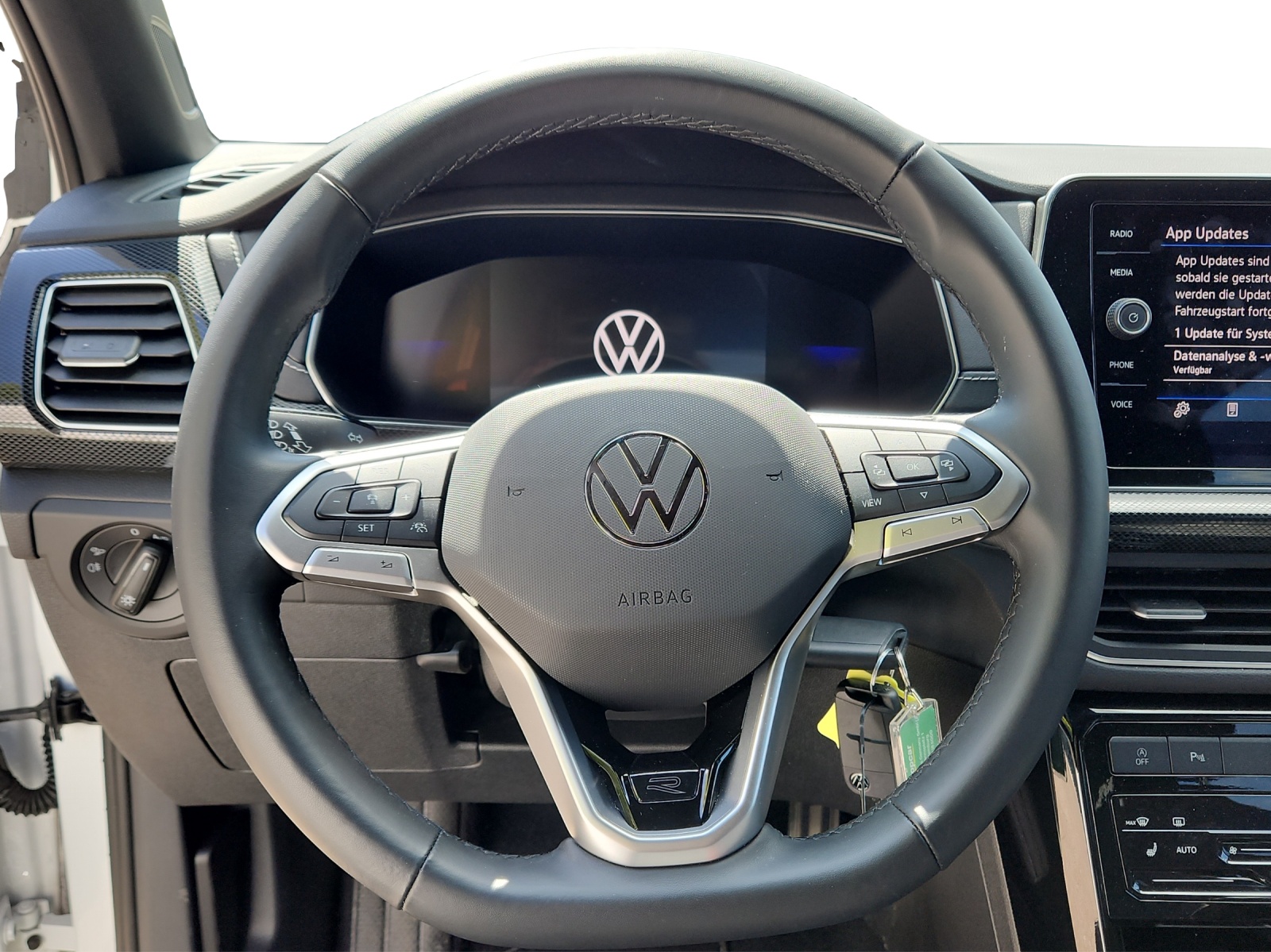 VW T-Cross 1.5 TSI EVO ACT R-Line DSG-image-9