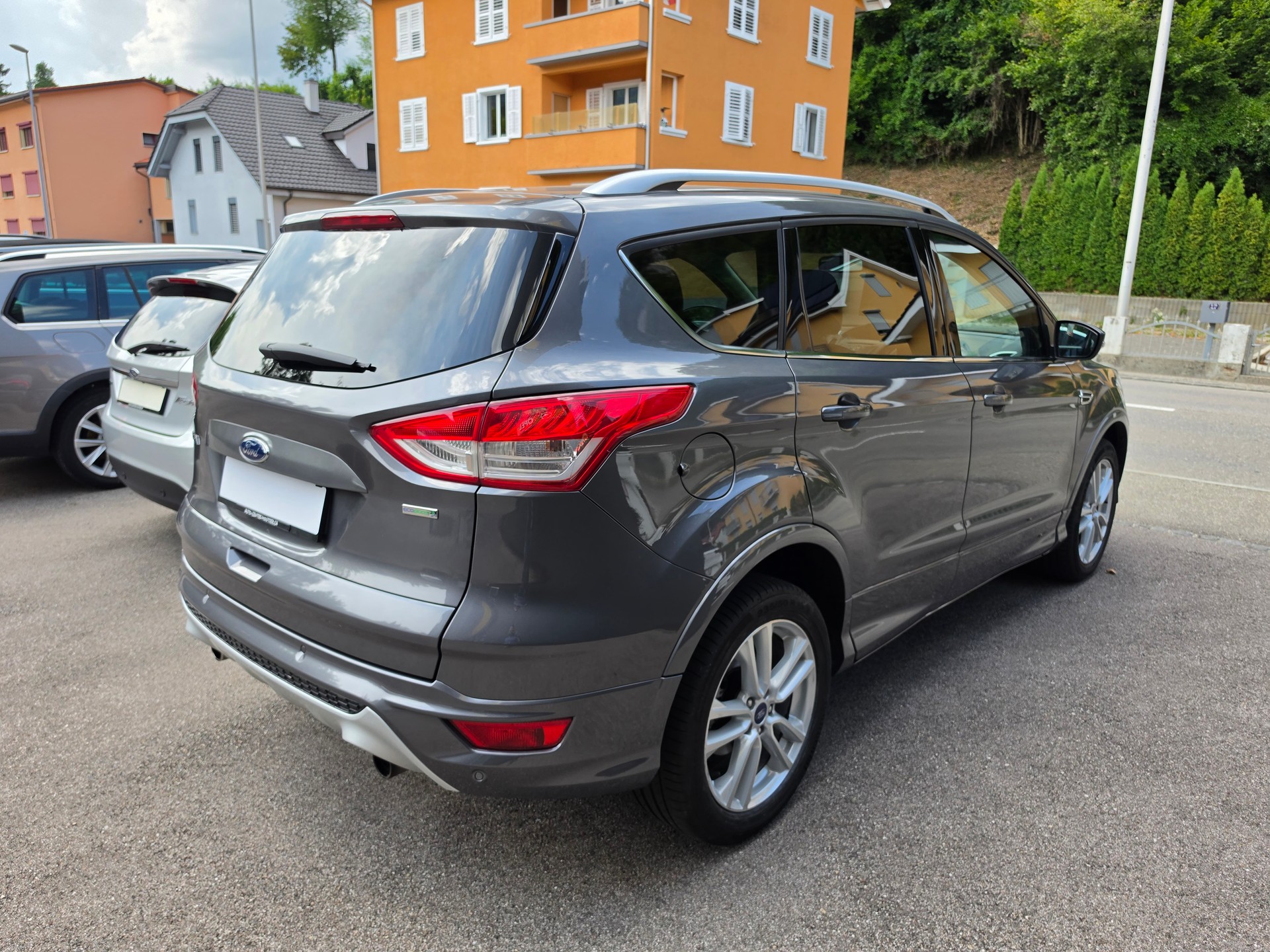 FORD Kuga 1.6 SCTi Titanium 4WD Automatic-image-2