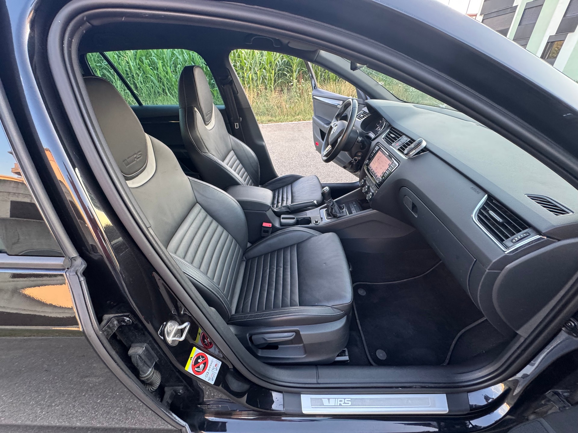 SKODA Octavia Combi 2.0 TSI RS-image-11